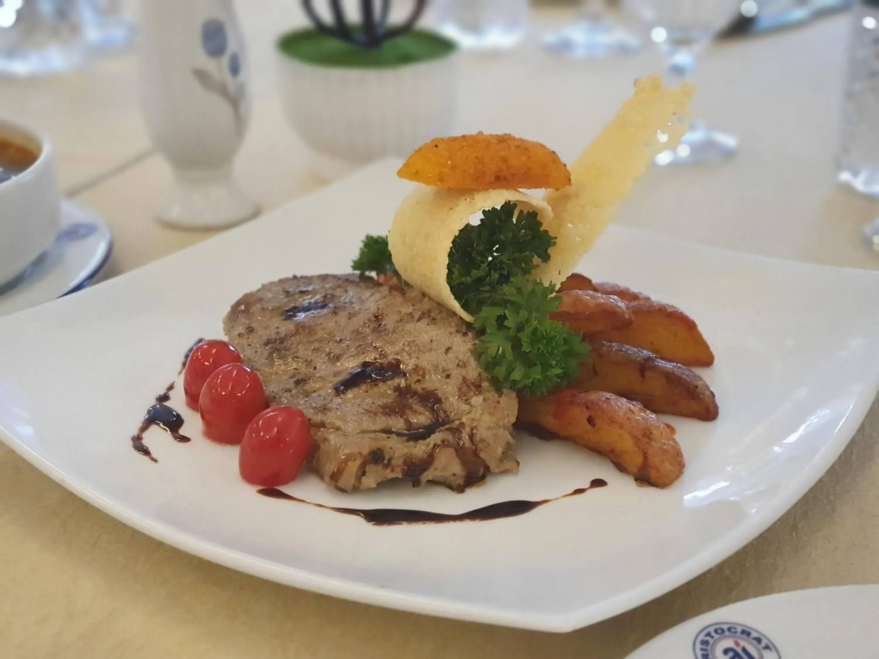 Food in Aristocrat Inn - Lake Park & USA club Food in Aristocrat Inn - Lake Park & USA club