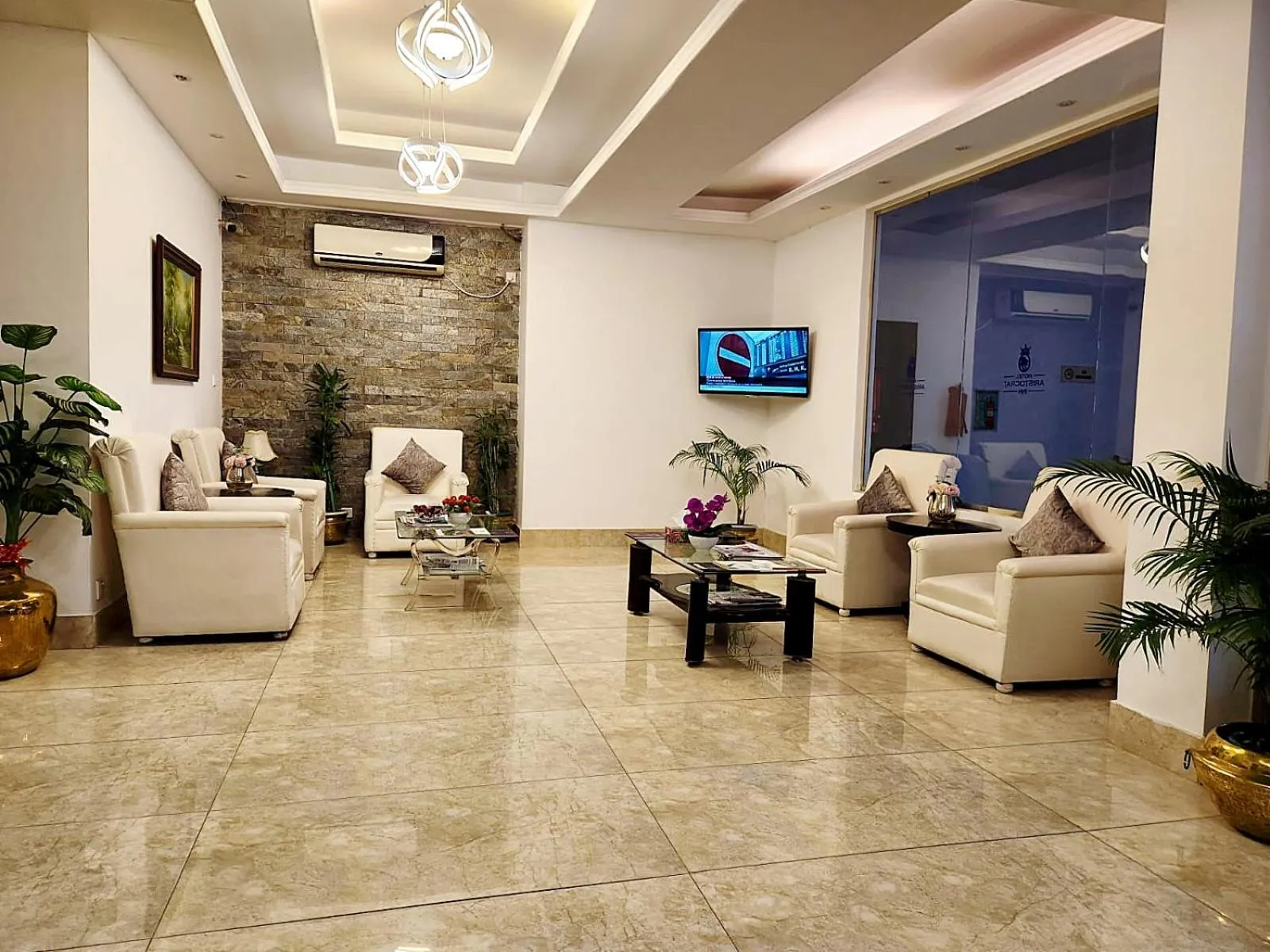 Aristocrat Inn - Lake Park & USA club