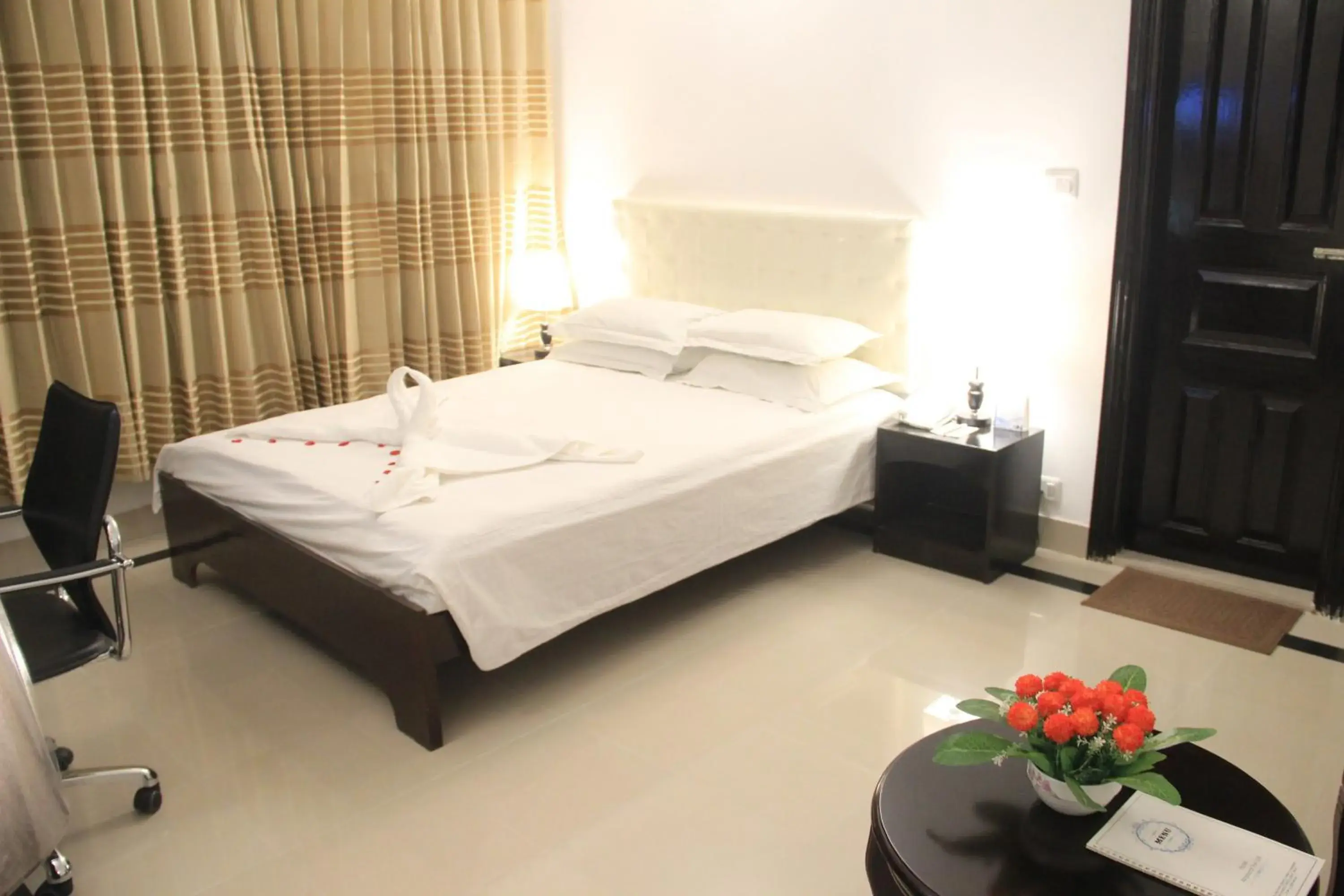 Bedroom, Bed in Aristocrat Inn - Lake Park & USA club Bedroom, Bed in Aristocrat Inn - Lake Park & USA club