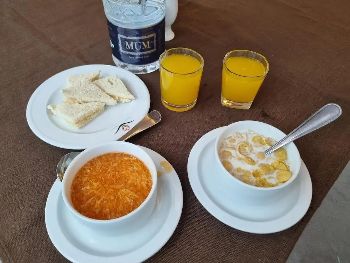 Breakfast in Aristocrat Inn - Lake Park & USA club Breakfast in Aristocrat Inn - Lake Park & USA club