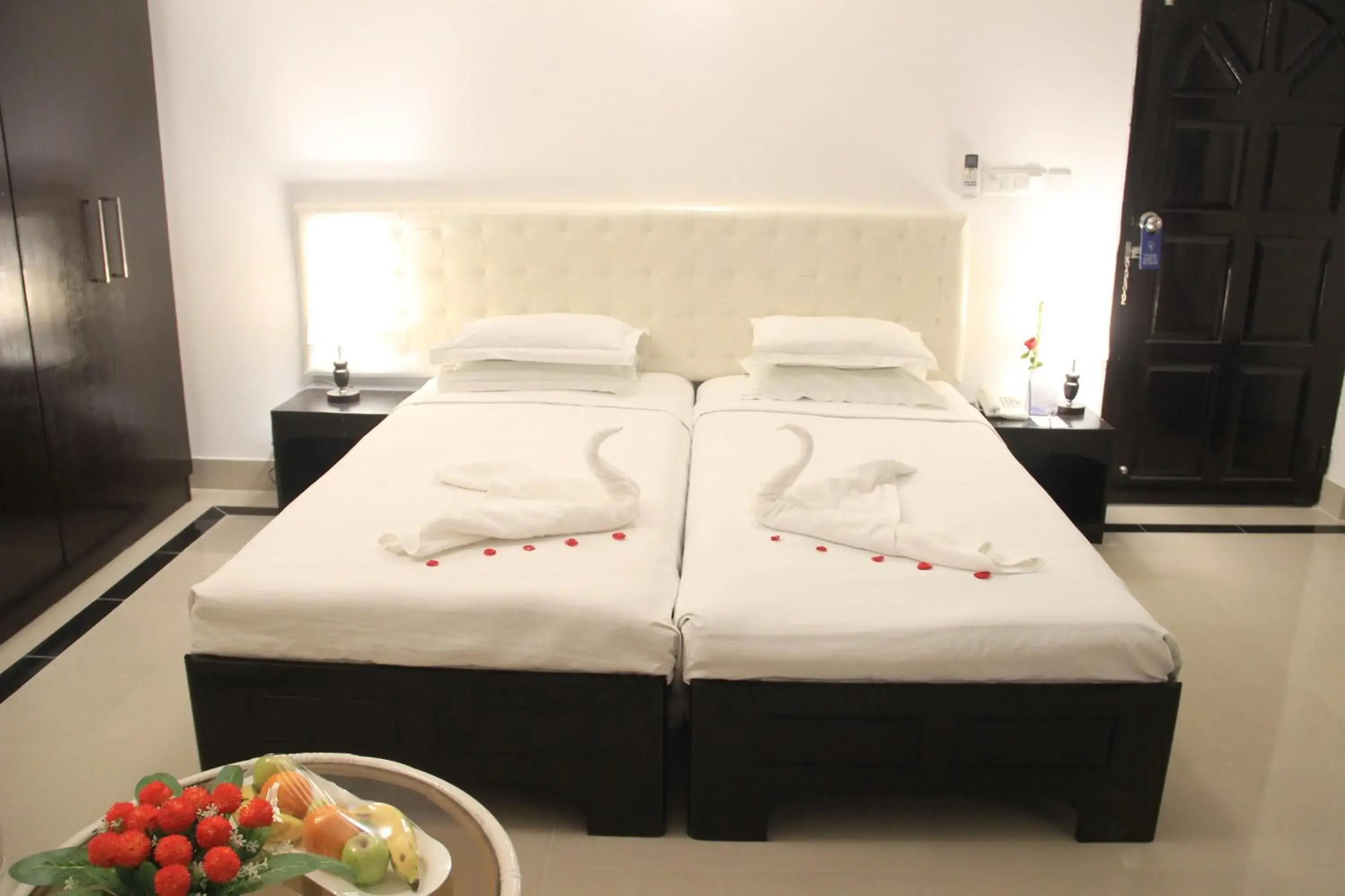 Bedroom, Bed in Aristocrat Inn - Lake Park & USA club Bedroom, Bed in Aristocrat Inn - Lake Park & USA club