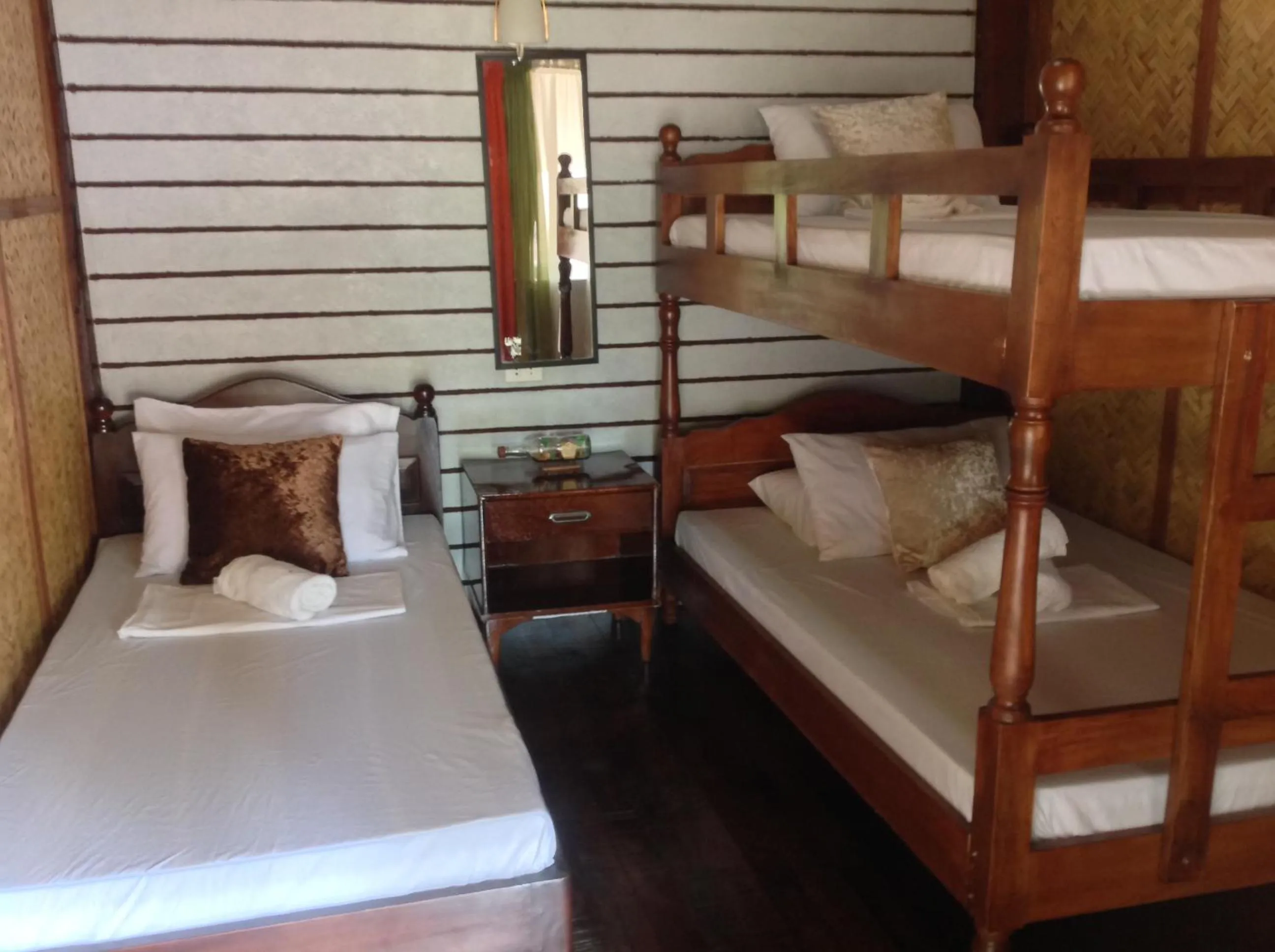 bunk bed, Bed in Mount Pinatubo Base Camp at CASA HERMOGINA