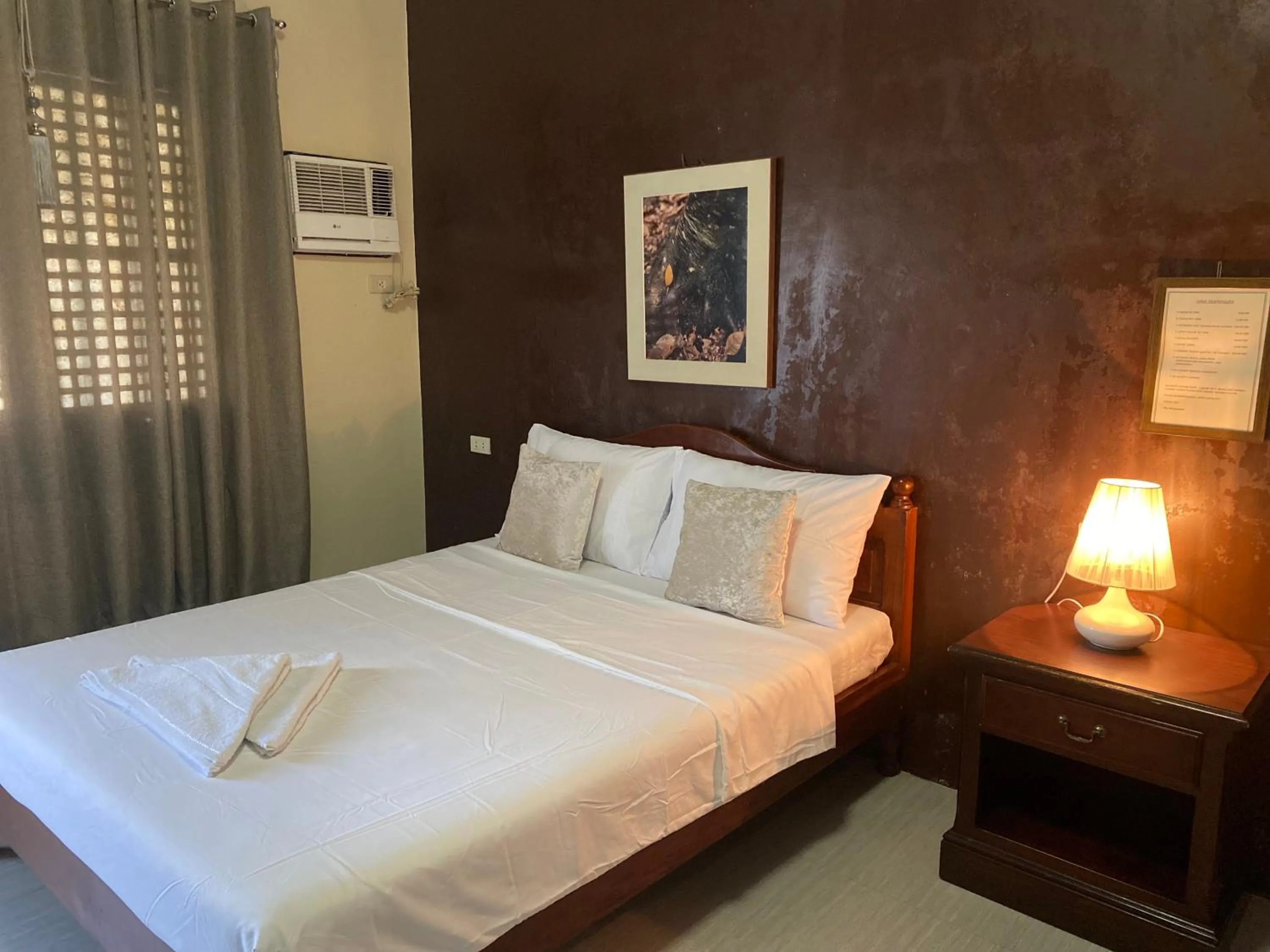 Bed in Mount Pinatubo Base Camp at CASA HERMOGINA