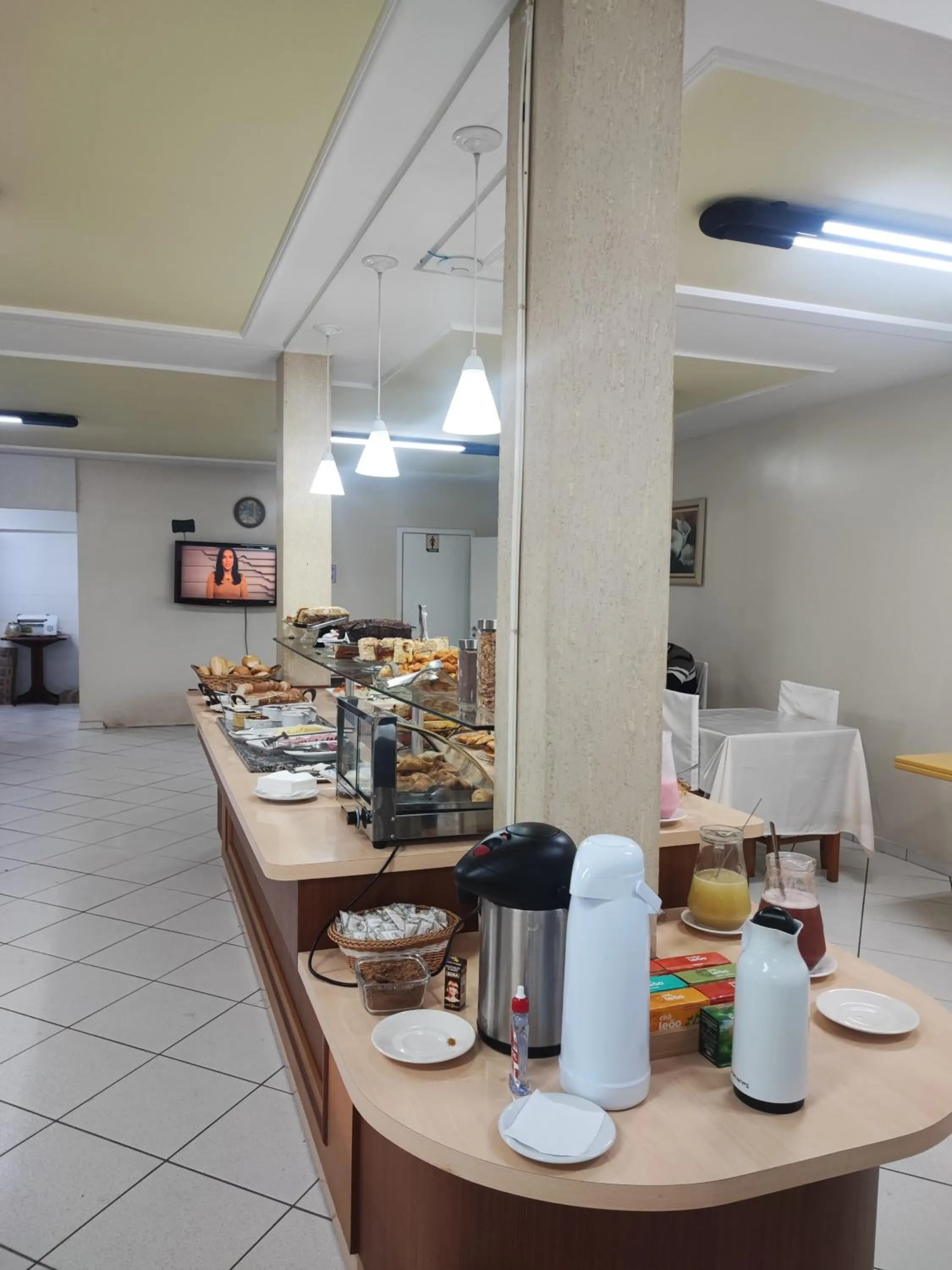 Breakfast in Hotel Ideal Beltrão