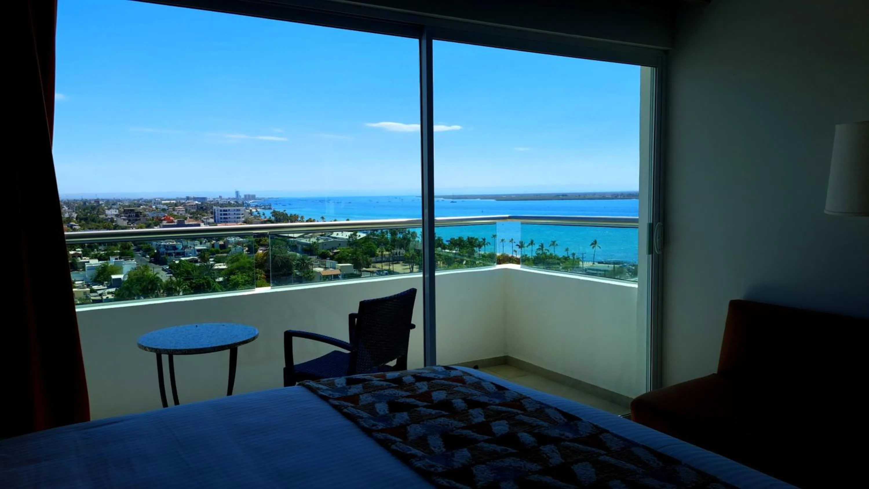 City view, Bed in Hotel HBlue Malecón