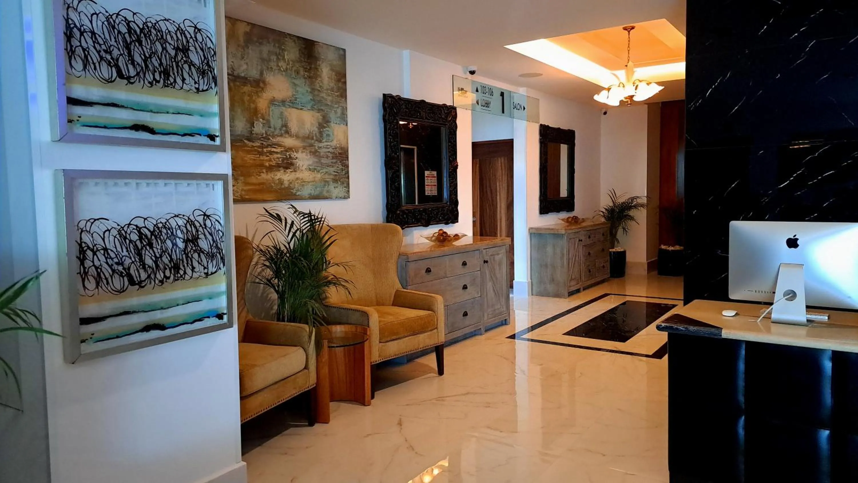 Lobby or reception in Hotel HBlue Malecón
