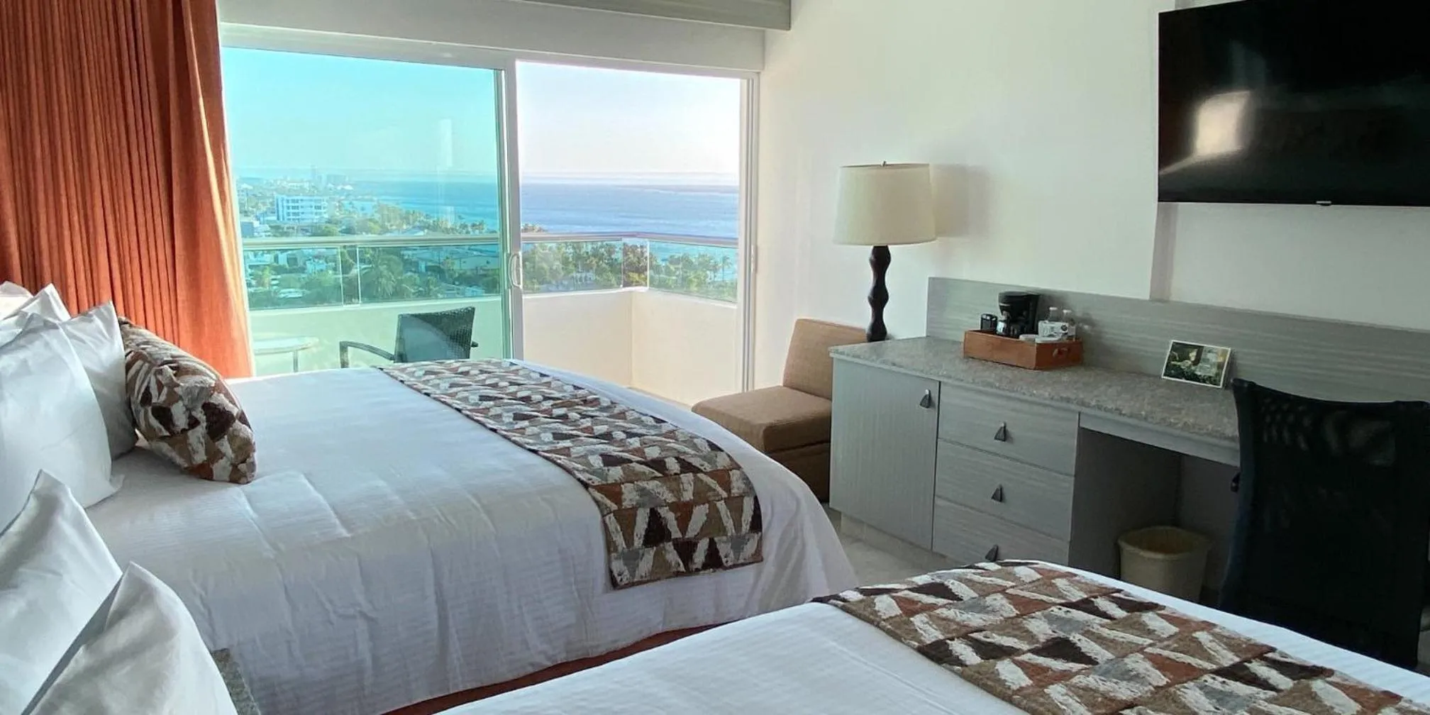 Bed in Hotel HBlue Malecón