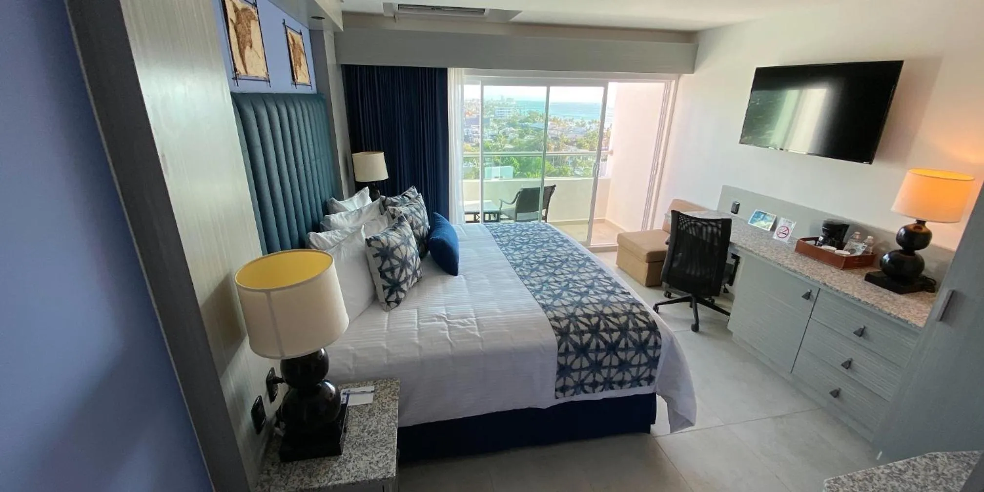 Bed in Hotel HBlue Malecón