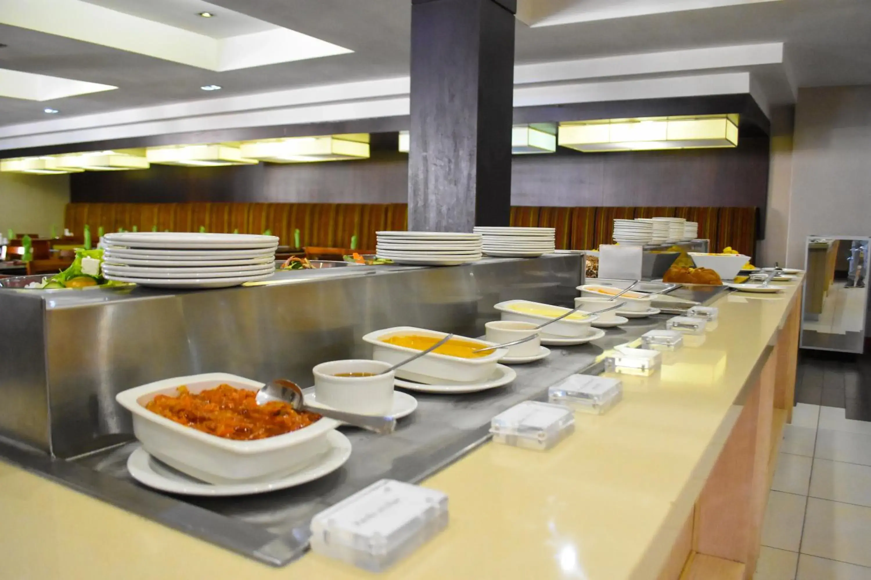 Restaurant/places to eat in Cresta Mahalapye Hotel Restaurant/places to eat in Cresta Mahalapye Hotel