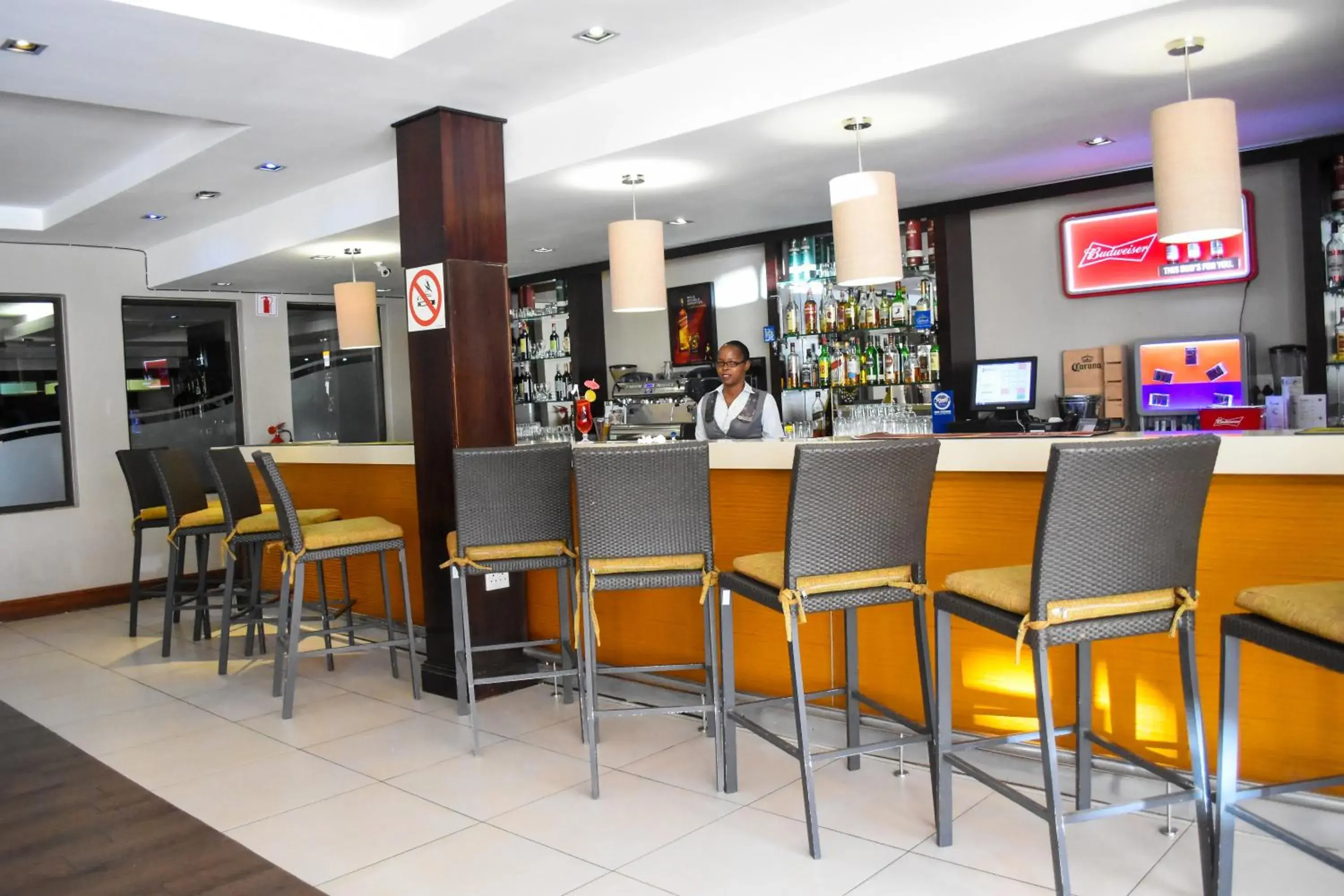Lounge or bar in Cresta Mahalapye Hotel Lounge or bar in Cresta Mahalapye Hotel