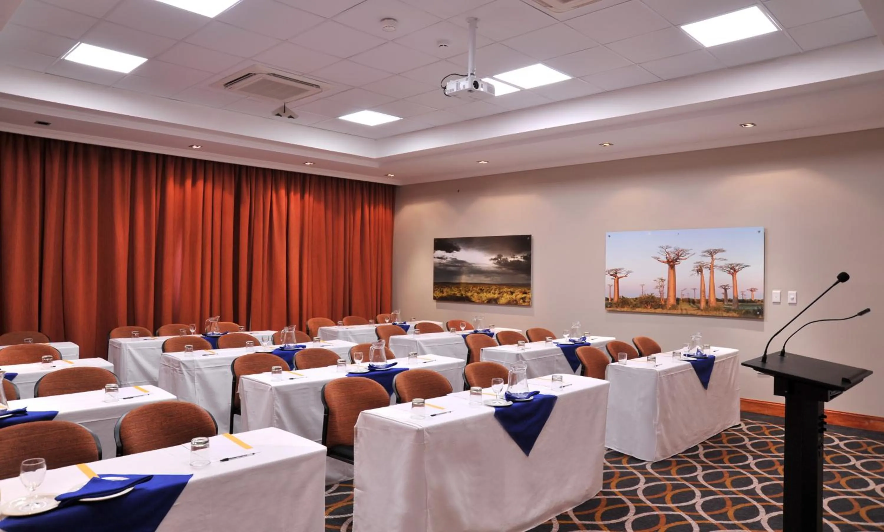 Banquet/Function facilities in Cresta Mahalapye Hotel