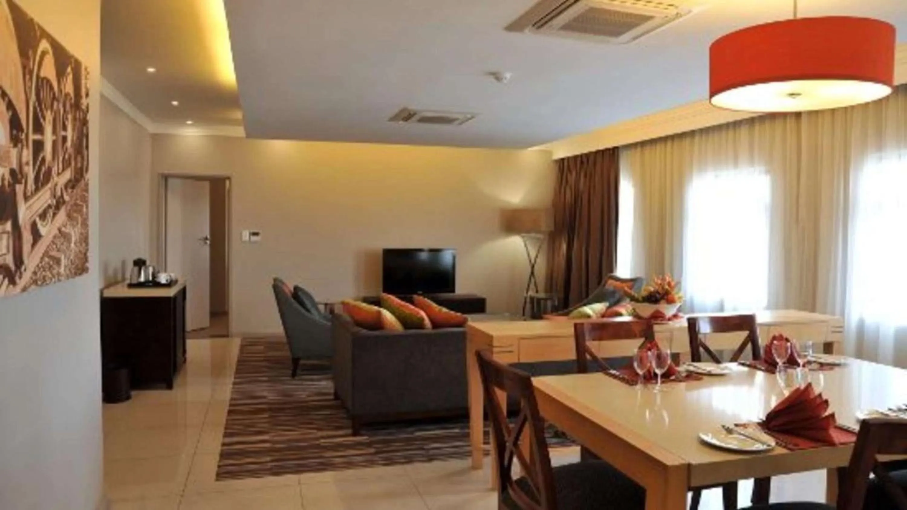 Coffee/tea facilities in Cresta Mahalapye Hotel