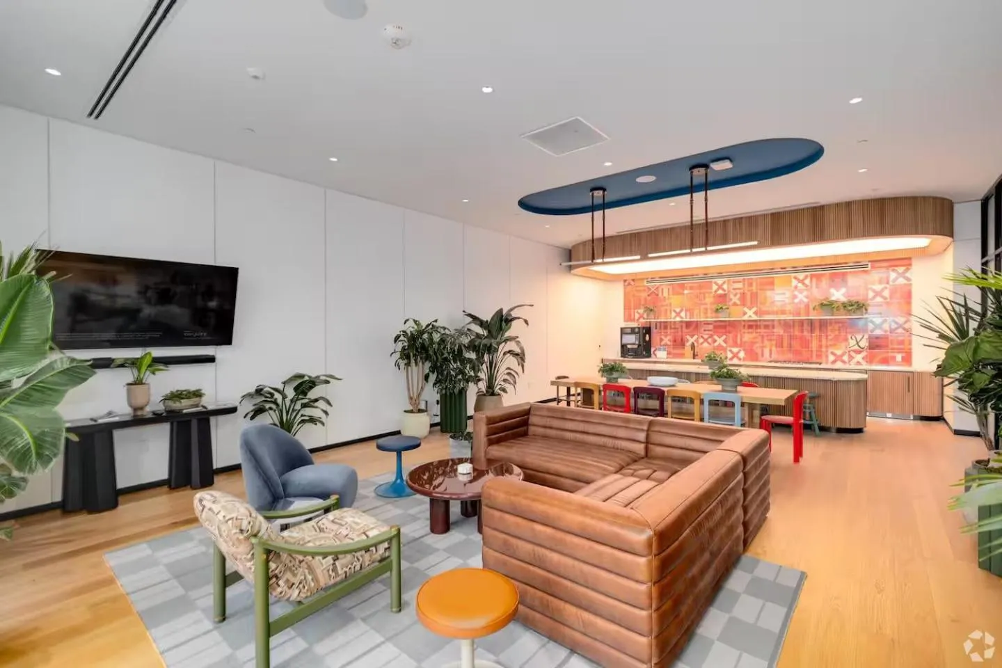 Communal lounge/ TV room in Luxury Apartments by Hyatus at Central Philly