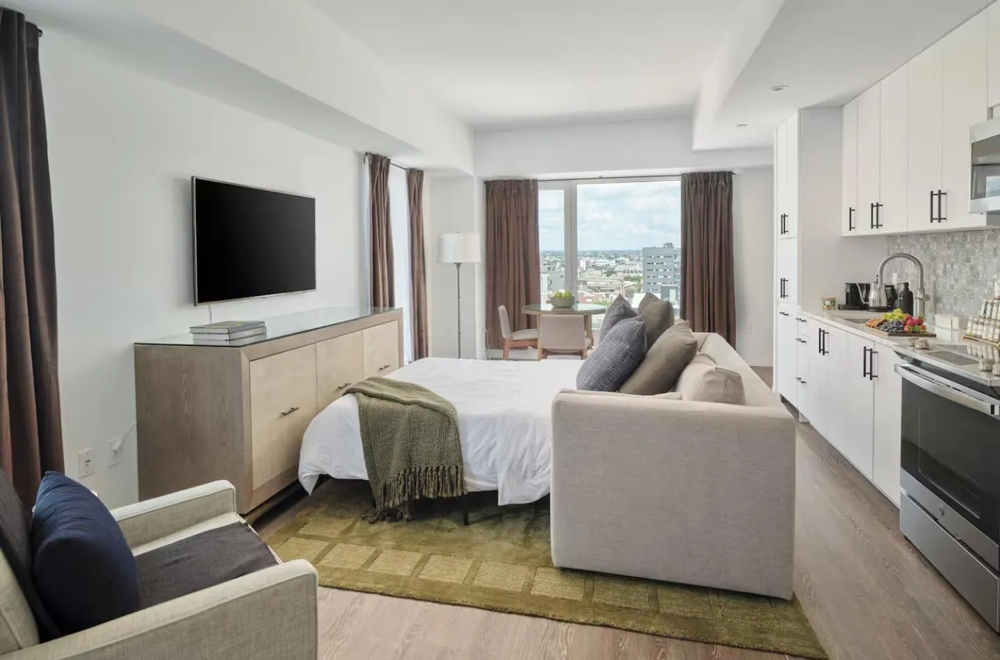 Living room in Luxury Apartments by Hyatus at Central Philly