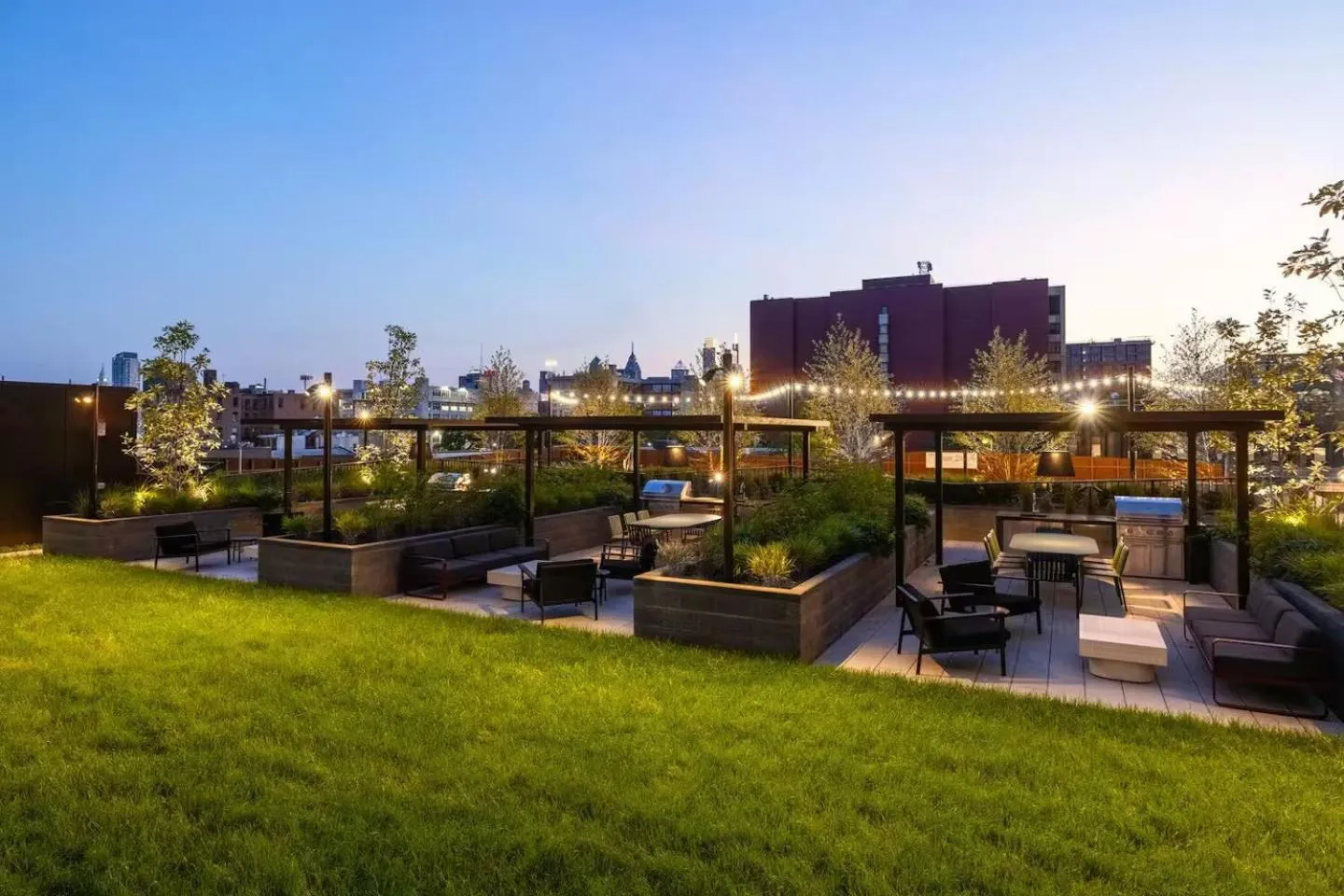 Garden in Luxury Apartments by Hyatus at Central Philly