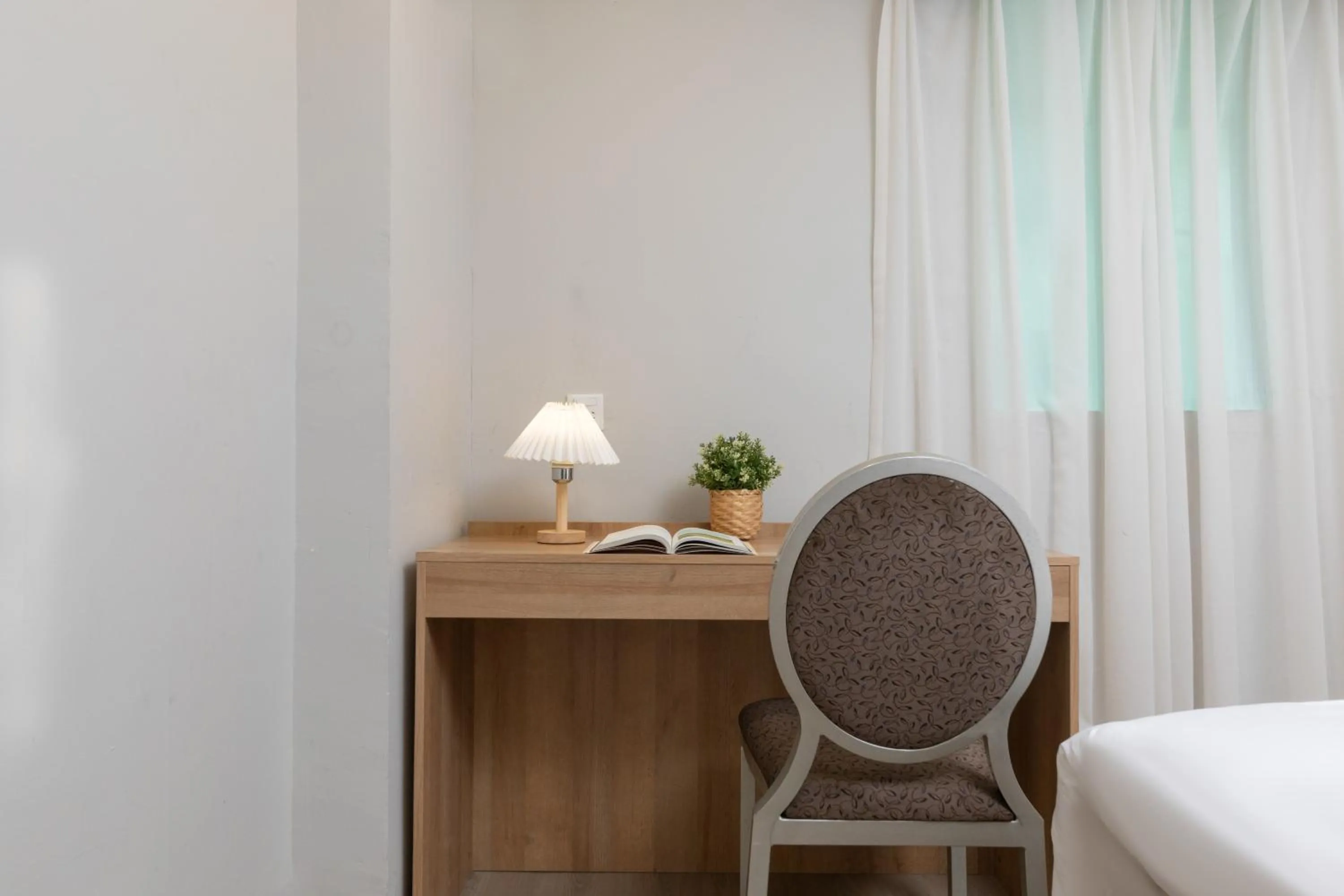 Bed in Home Inn Huayi Selected Yellow Crane Tower Tang Hualin Branch