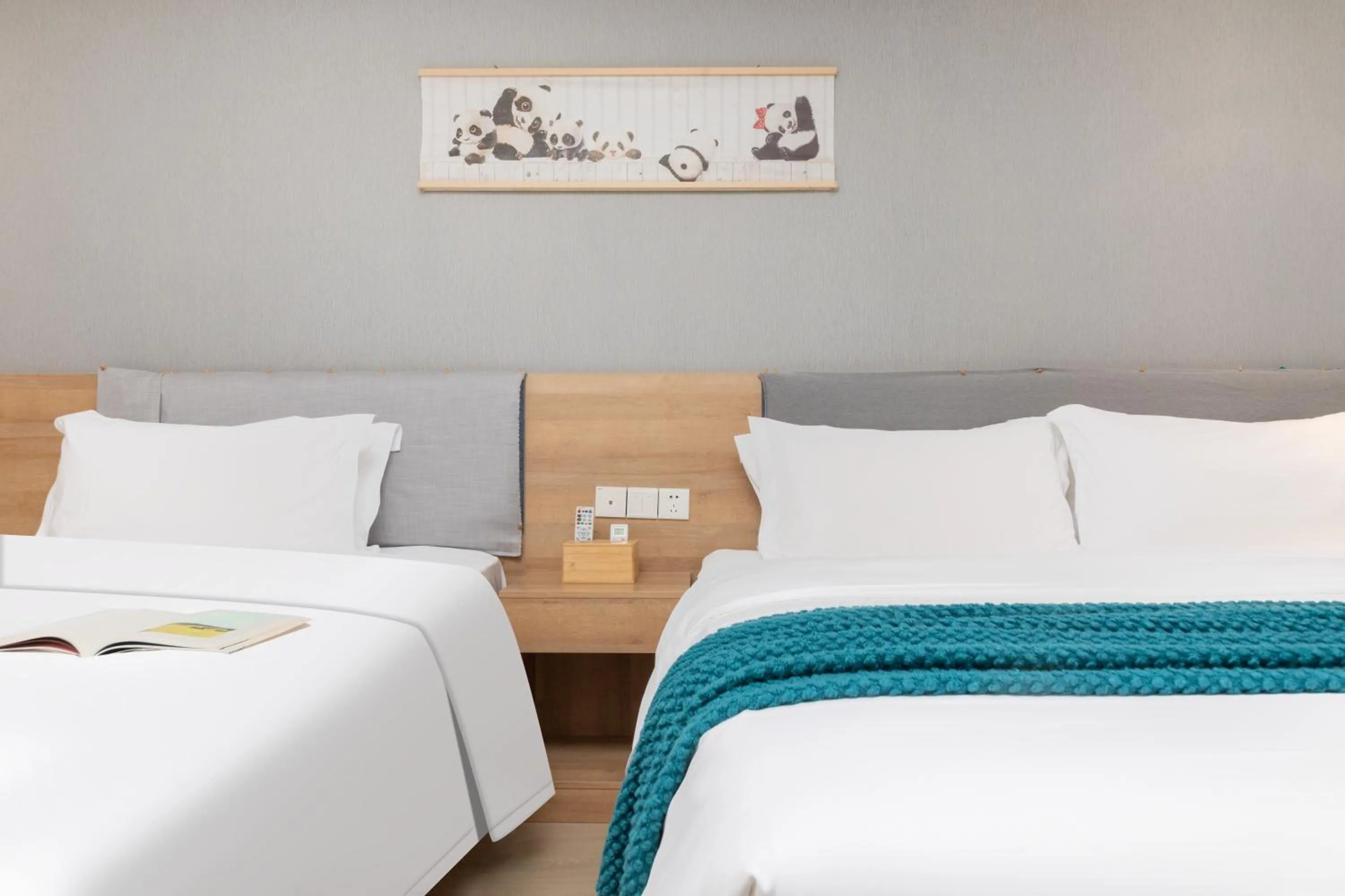 Bed in Home Inn Huayi Selected Yellow Crane Tower Tang Hualin Branch
