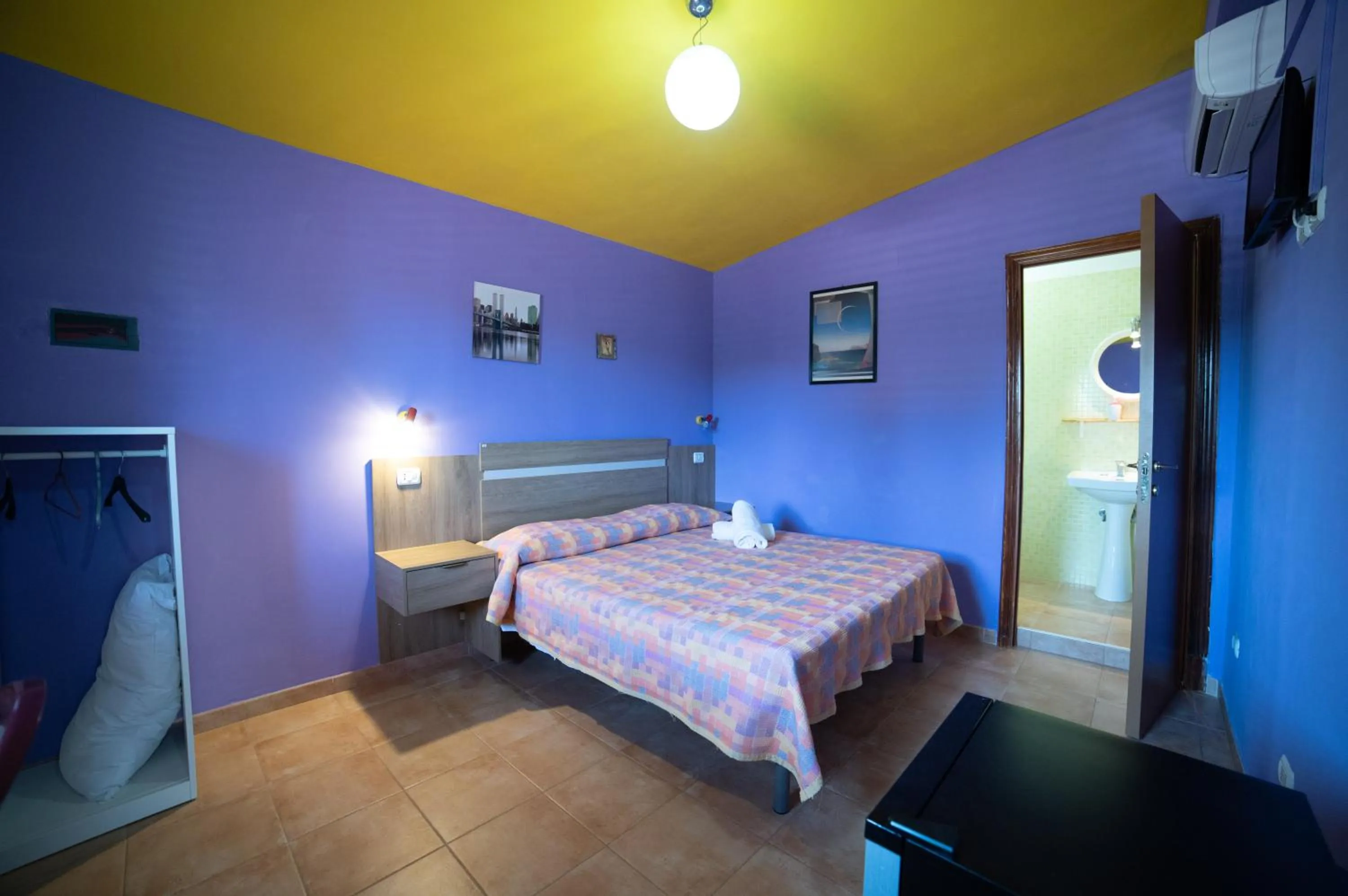 Bed in Coppola Rossa Relax