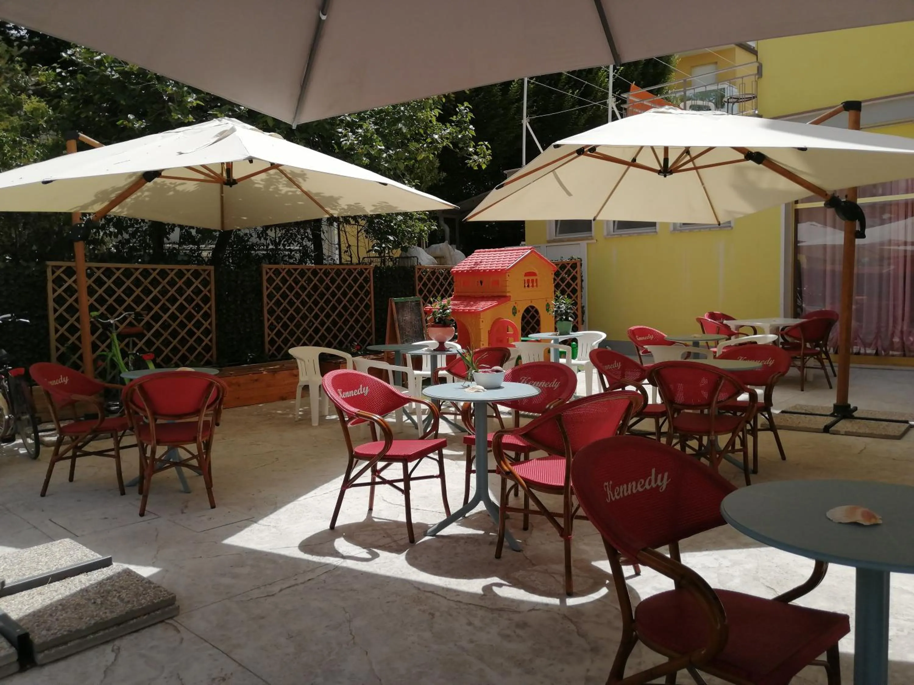 Property building in Hotel Kennedy