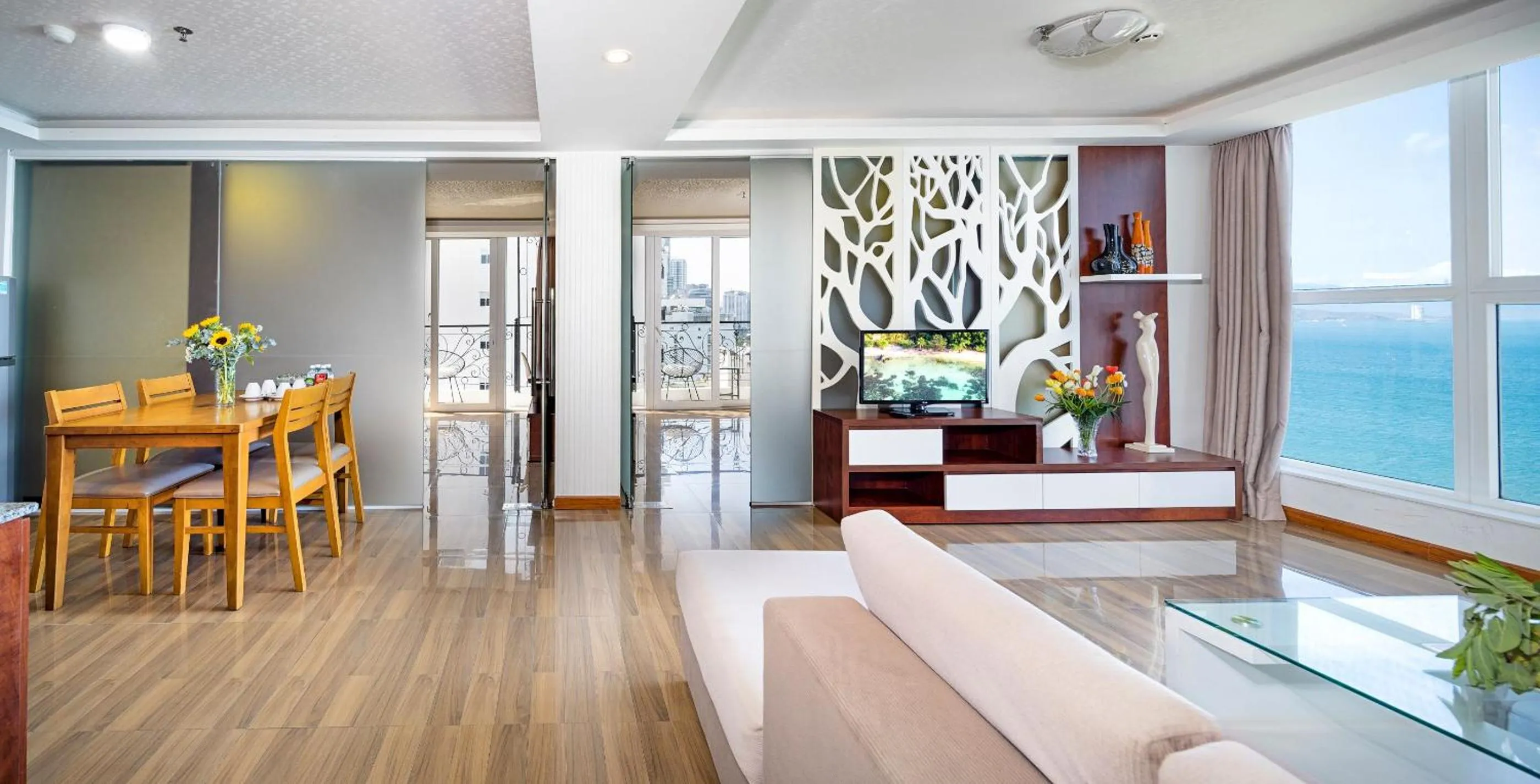 Living room in Paris Luxury Hotel & Apartment Nha Trang