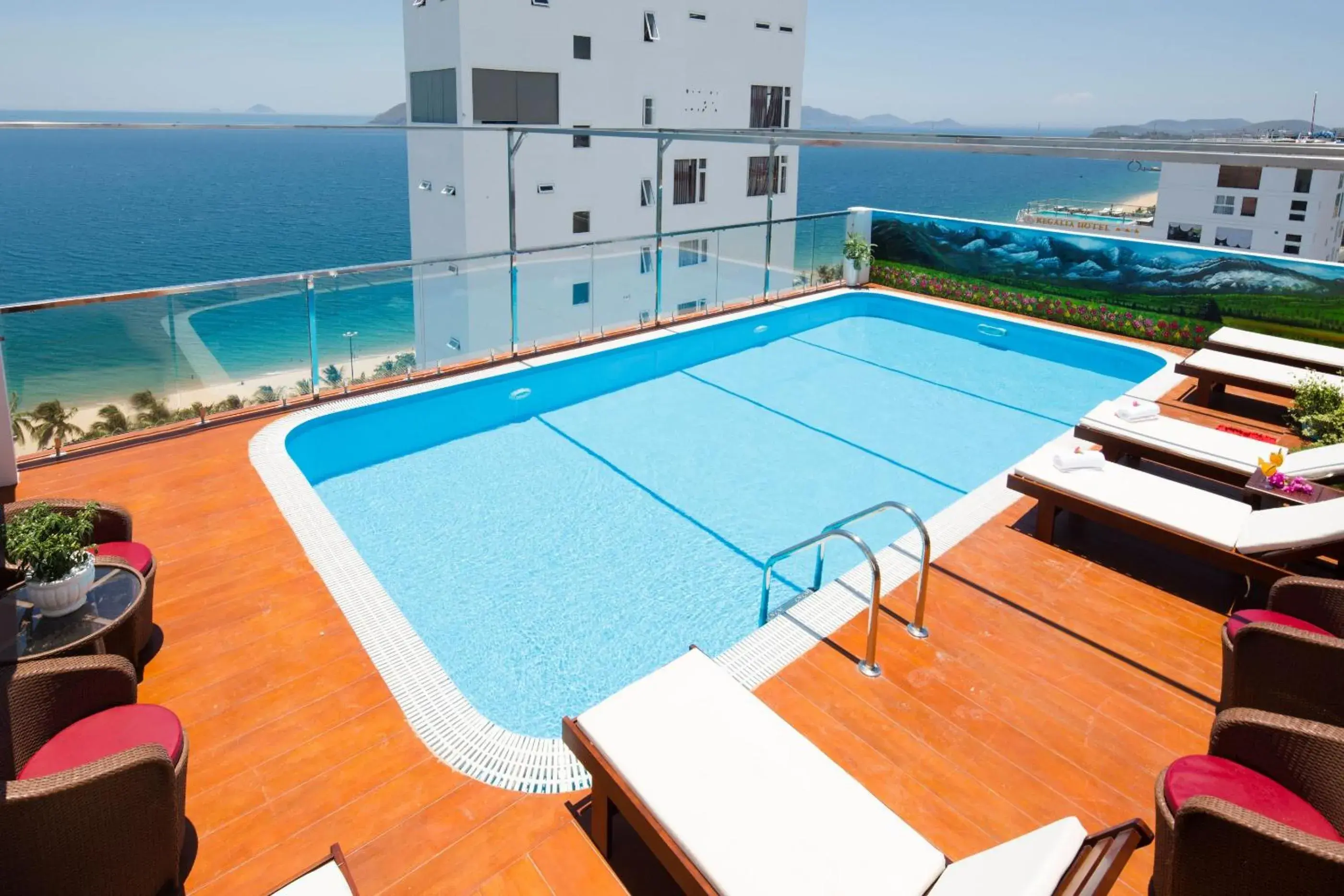 Pool view in Paris Luxury Hotel & Apartment Nha Trang Pool view in Paris Luxury Hotel & Apartment Nha Trang