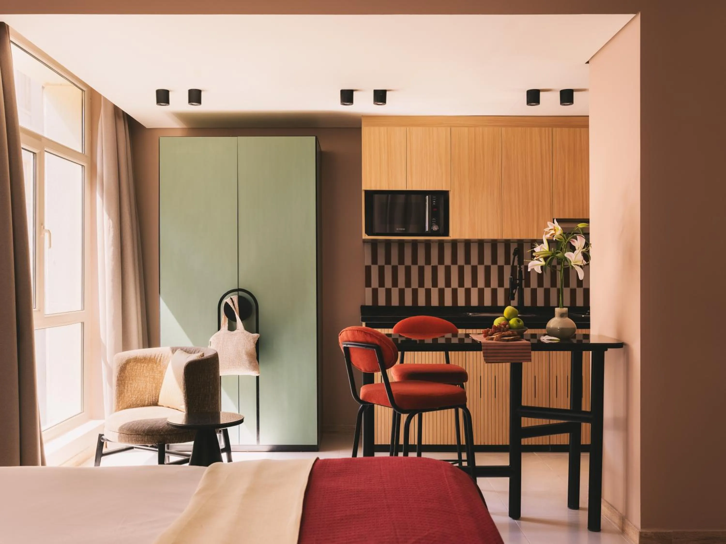 Kitchen or kitchenette, Bed in Saint J Hotel by Brassbell