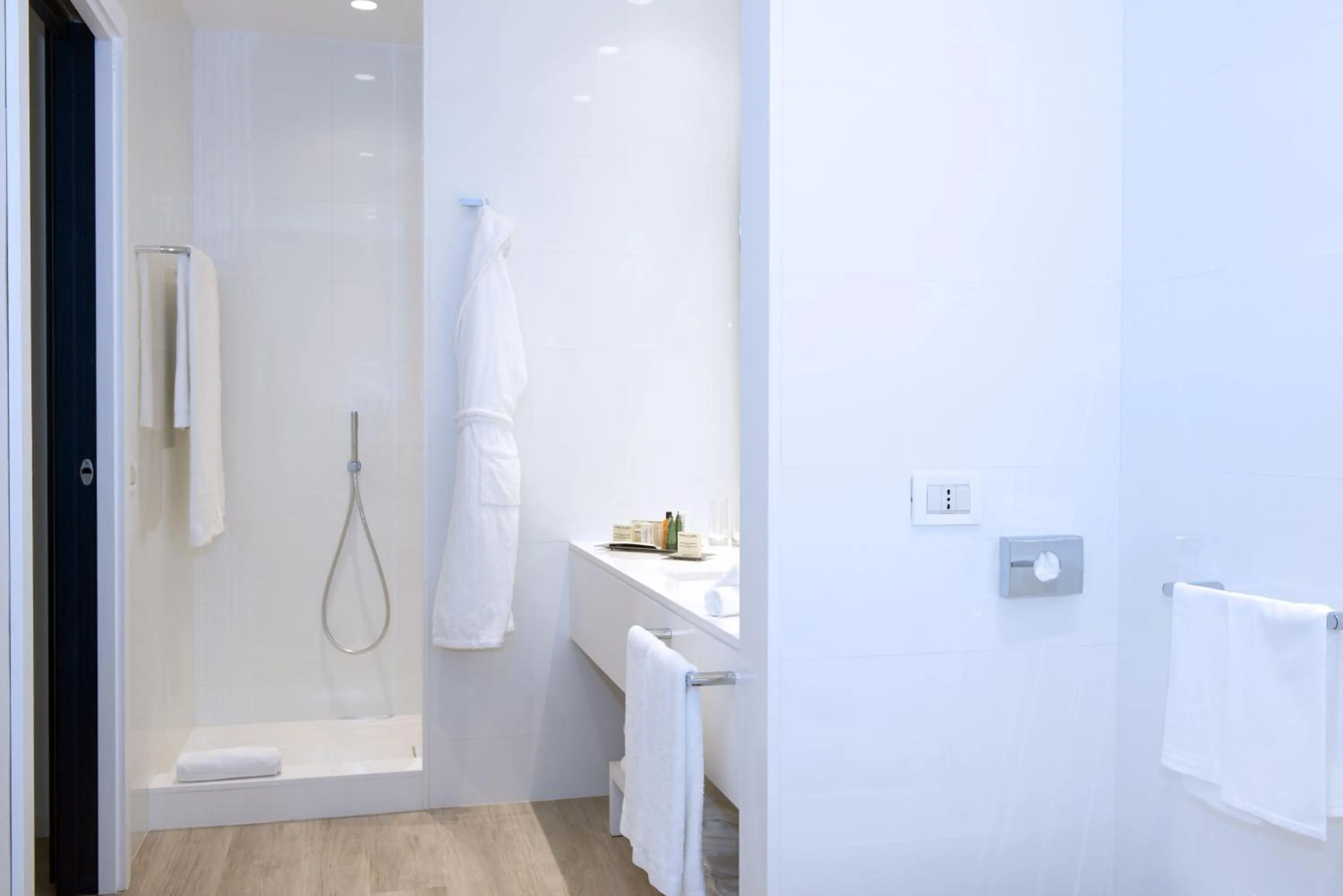 Shower in Hilton Sorrento Palace