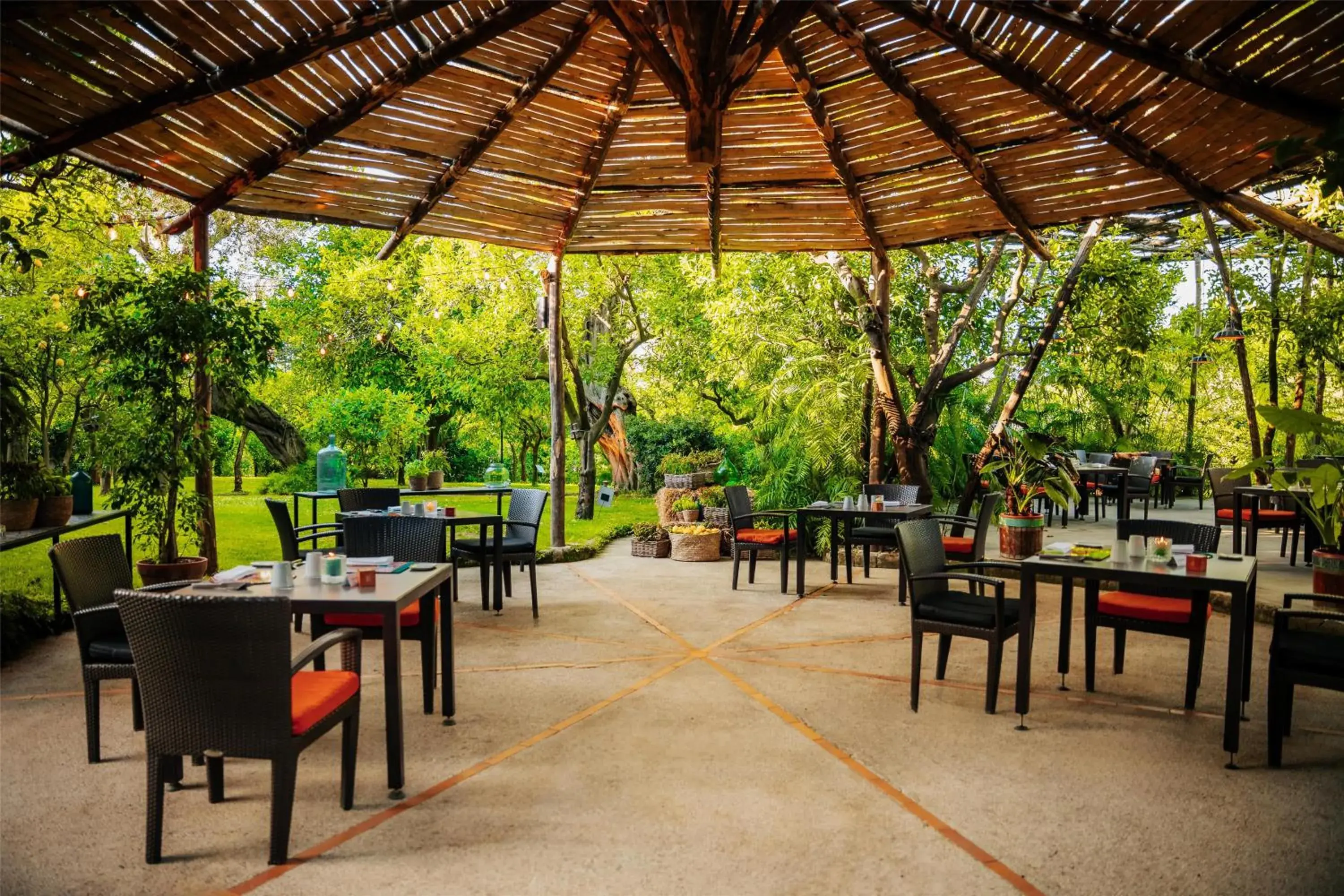 Restaurant/places to eat in Hilton Sorrento Palace Restaurant/places to eat in Hilton Sorrento Palace