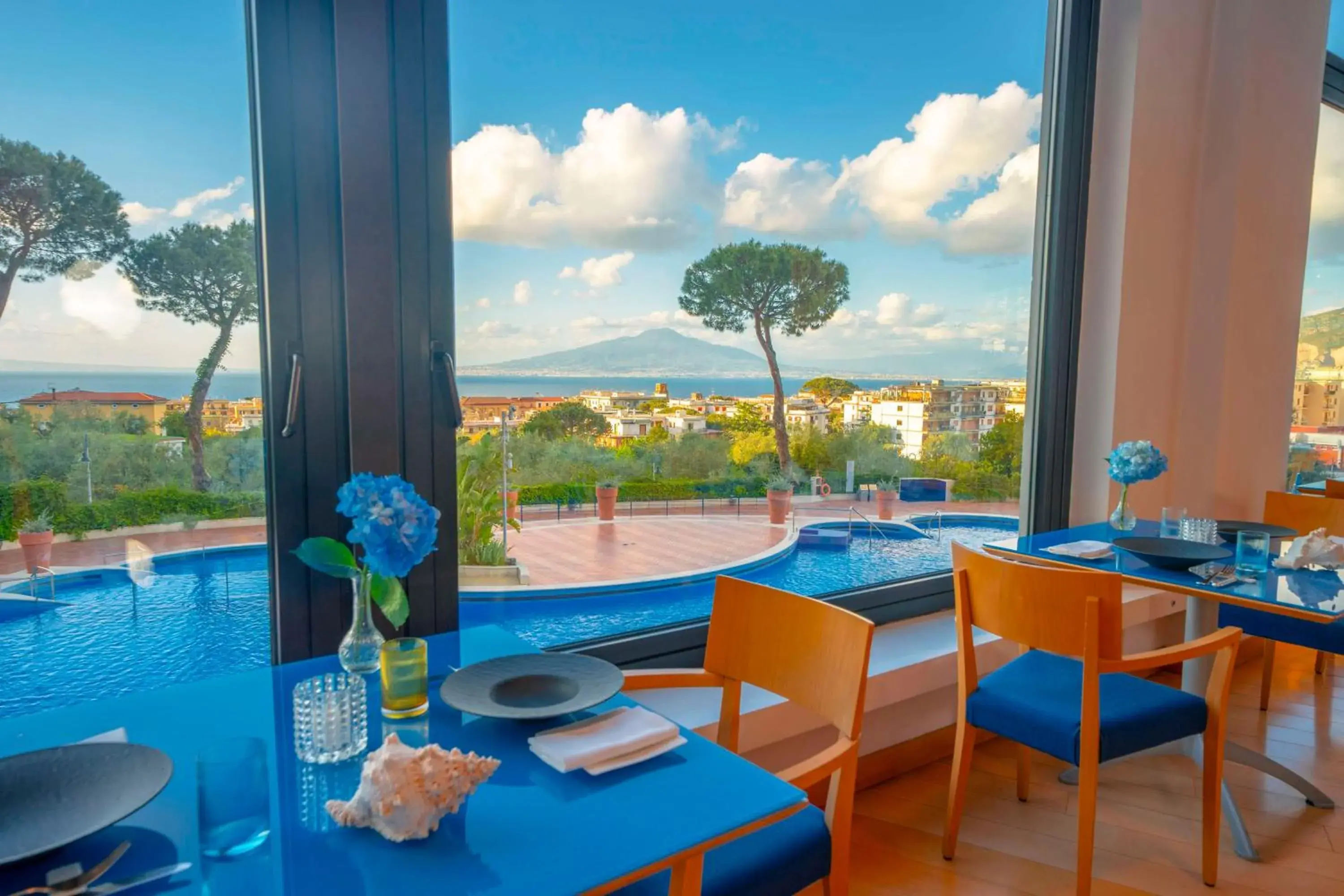 Restaurant/places to eat in Hilton Sorrento Palace Restaurant/places to eat in Hilton Sorrento Palace