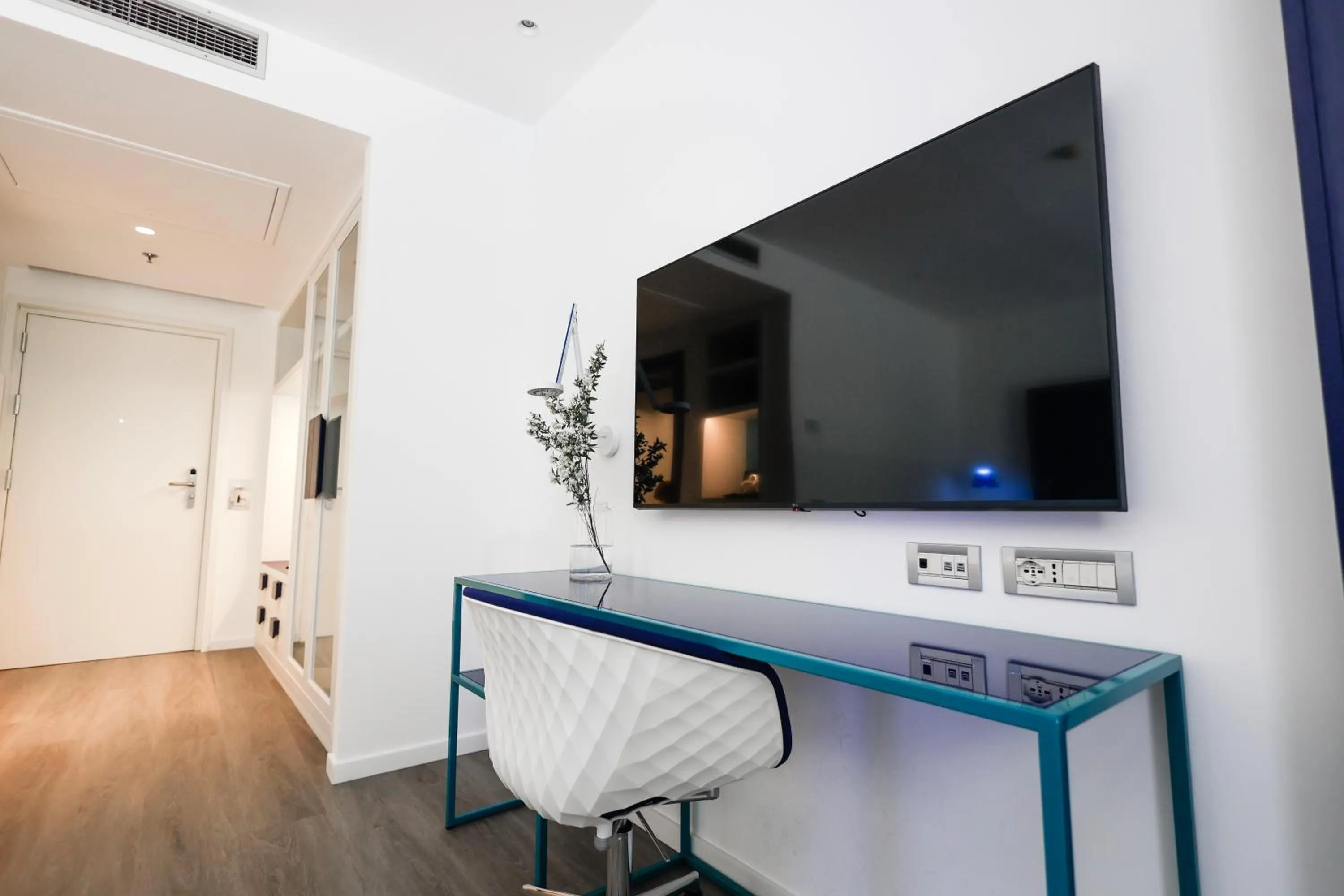 Seating area in Hilton Sorrento Palace