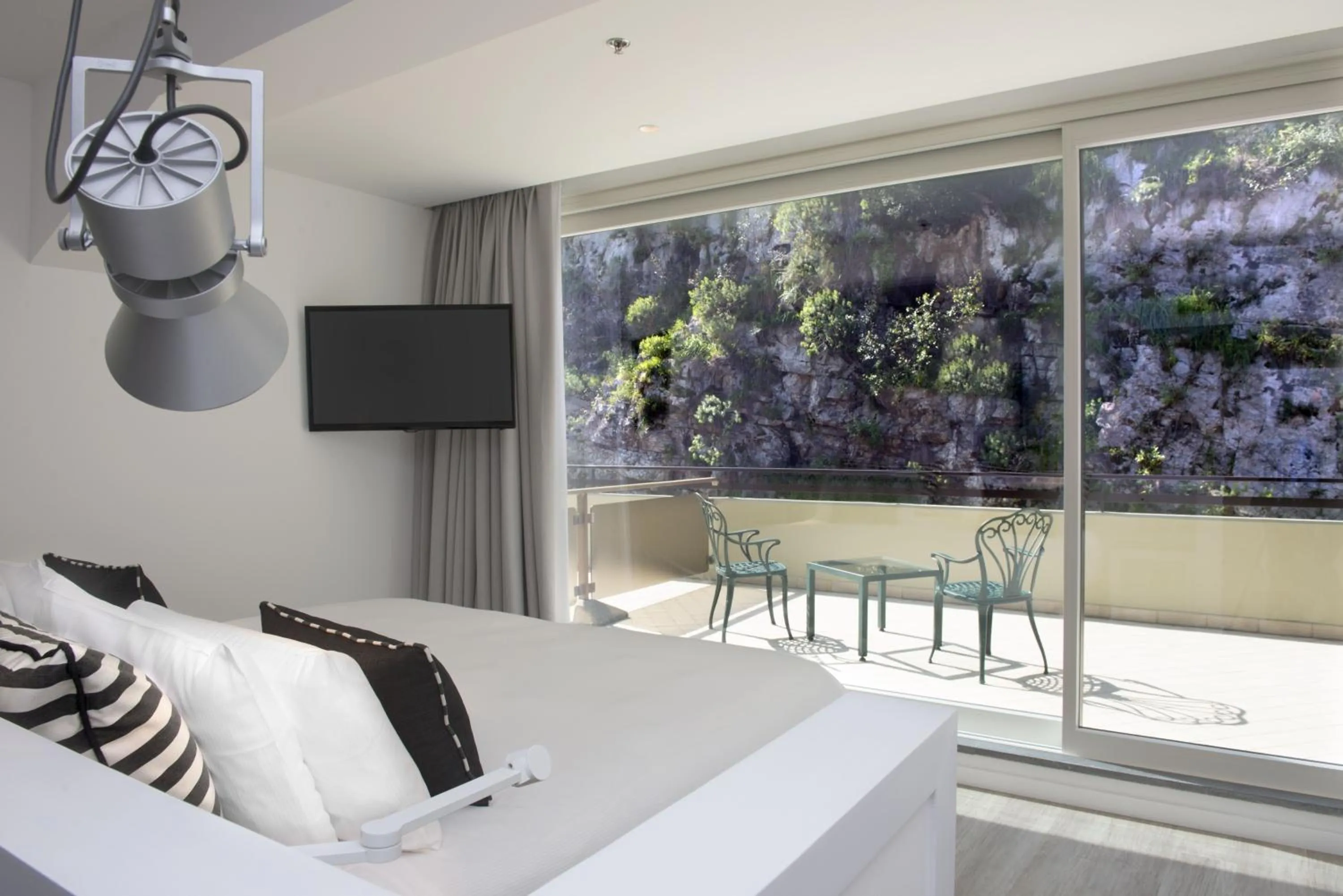 Bed in Hilton Sorrento Palace