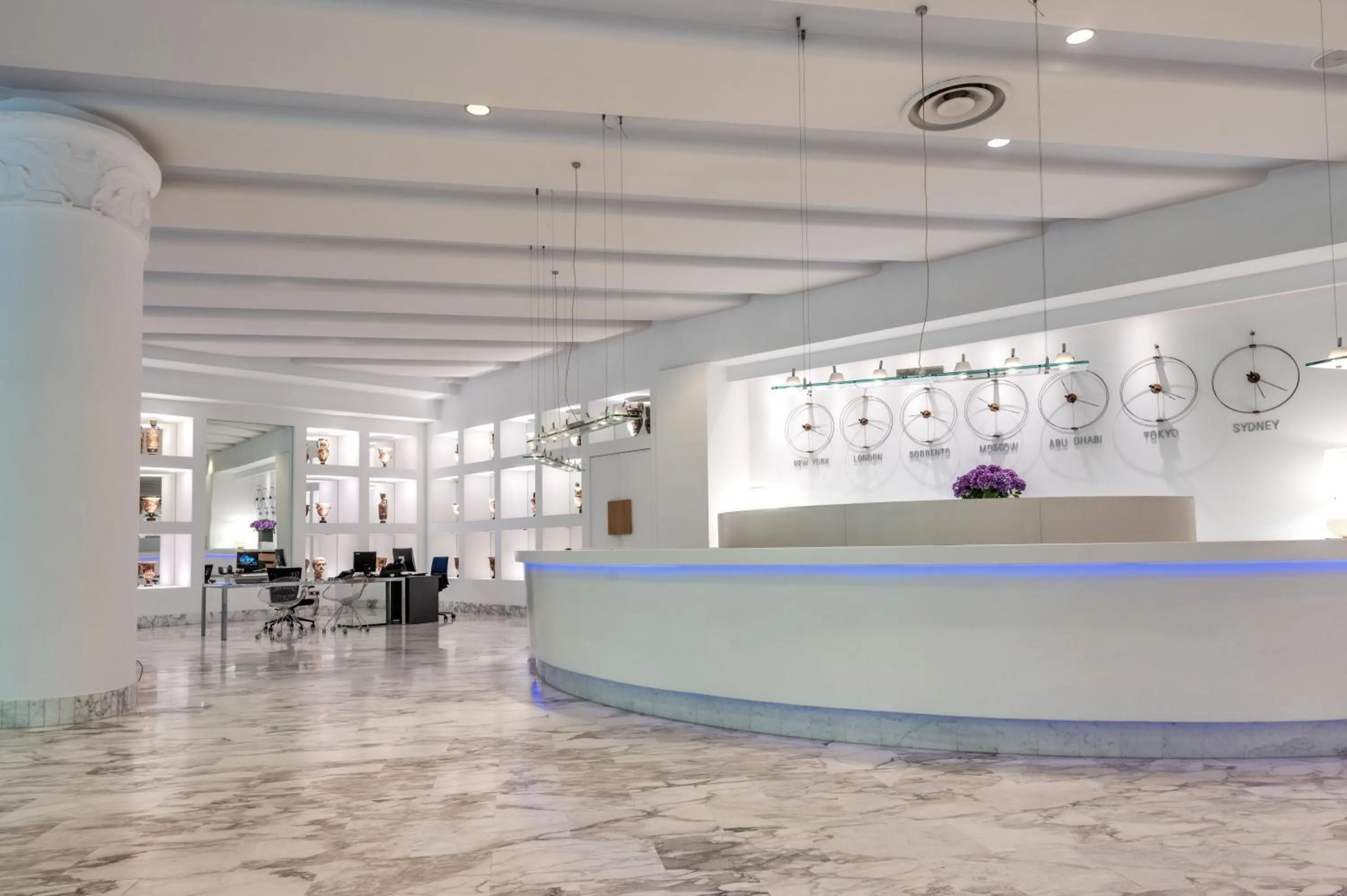 Lobby or reception in Hilton Sorrento Palace