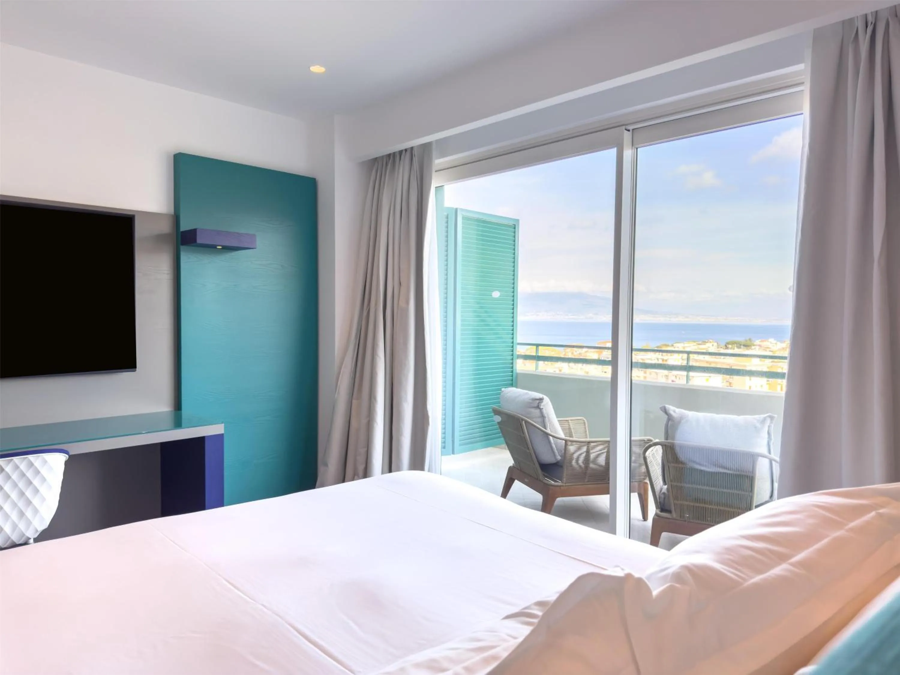 Bed in Hilton Sorrento Palace