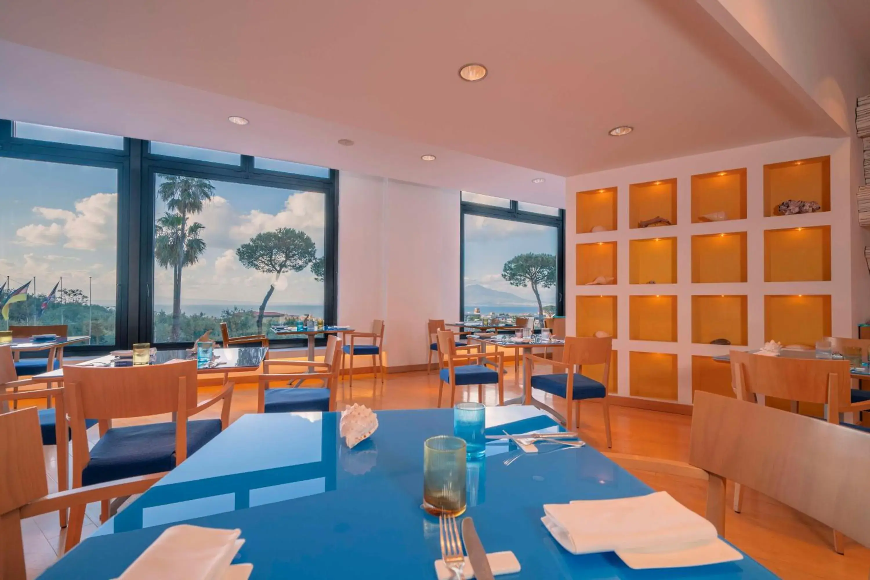 Restaurant/places to eat in Hilton Sorrento Palace Restaurant/places to eat in Hilton Sorrento Palace