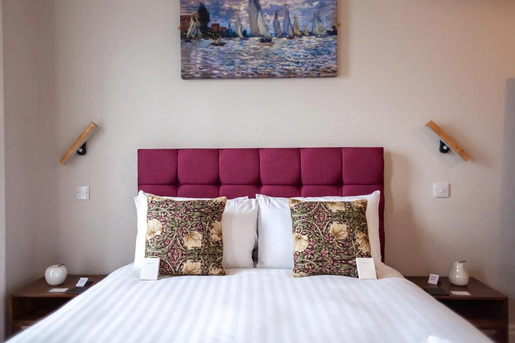 Bed in Gresham Guest House