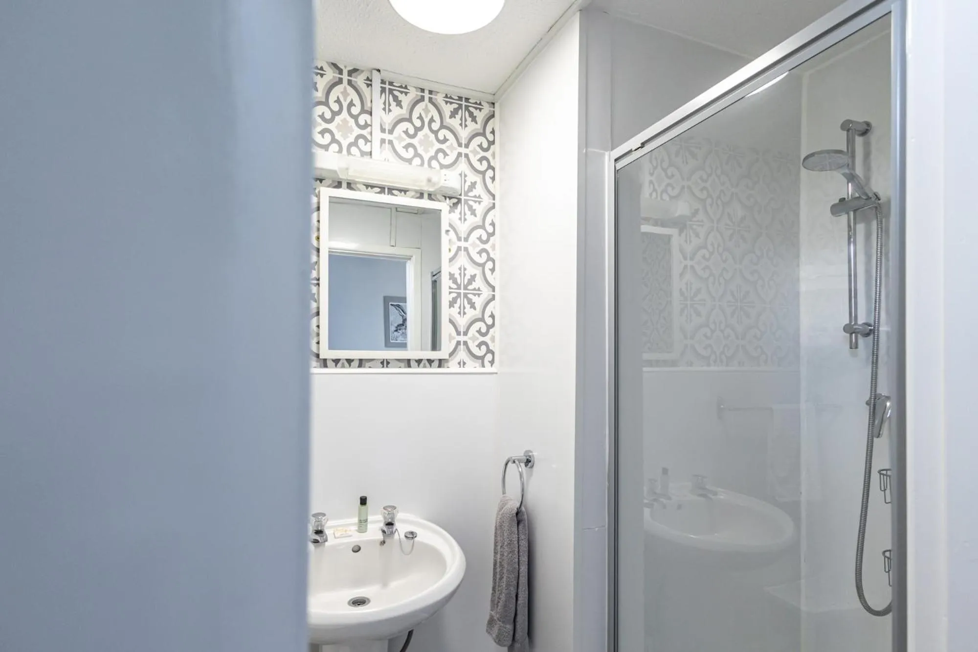 Bathroom in Gresham Guest House