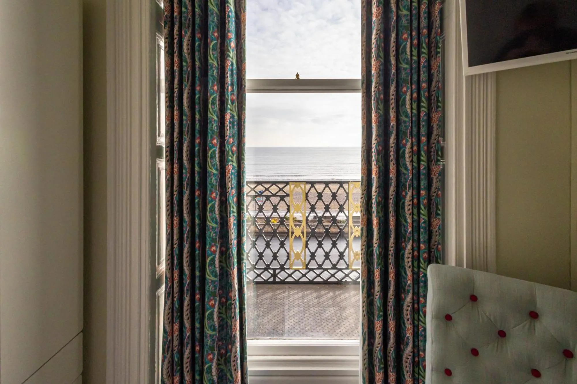 Sea view in Gresham Guest House