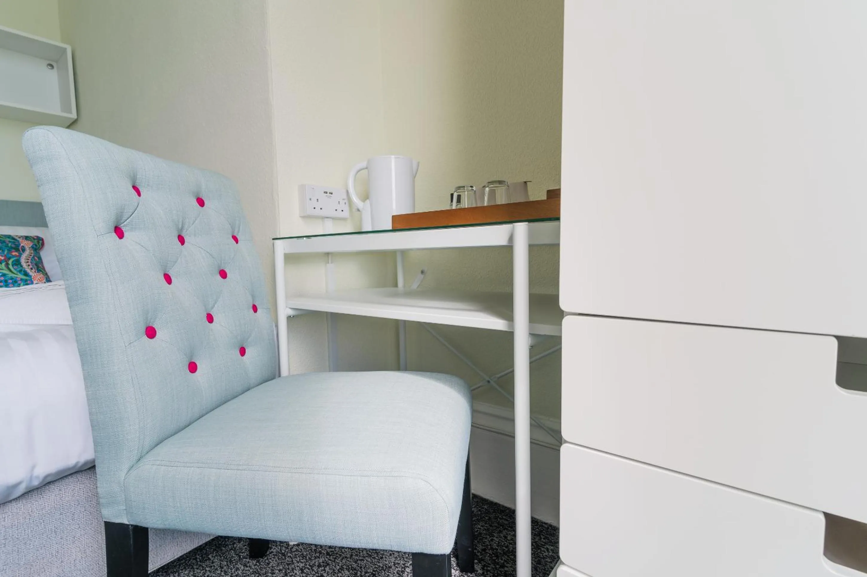 Bedroom in Gresham Guest House