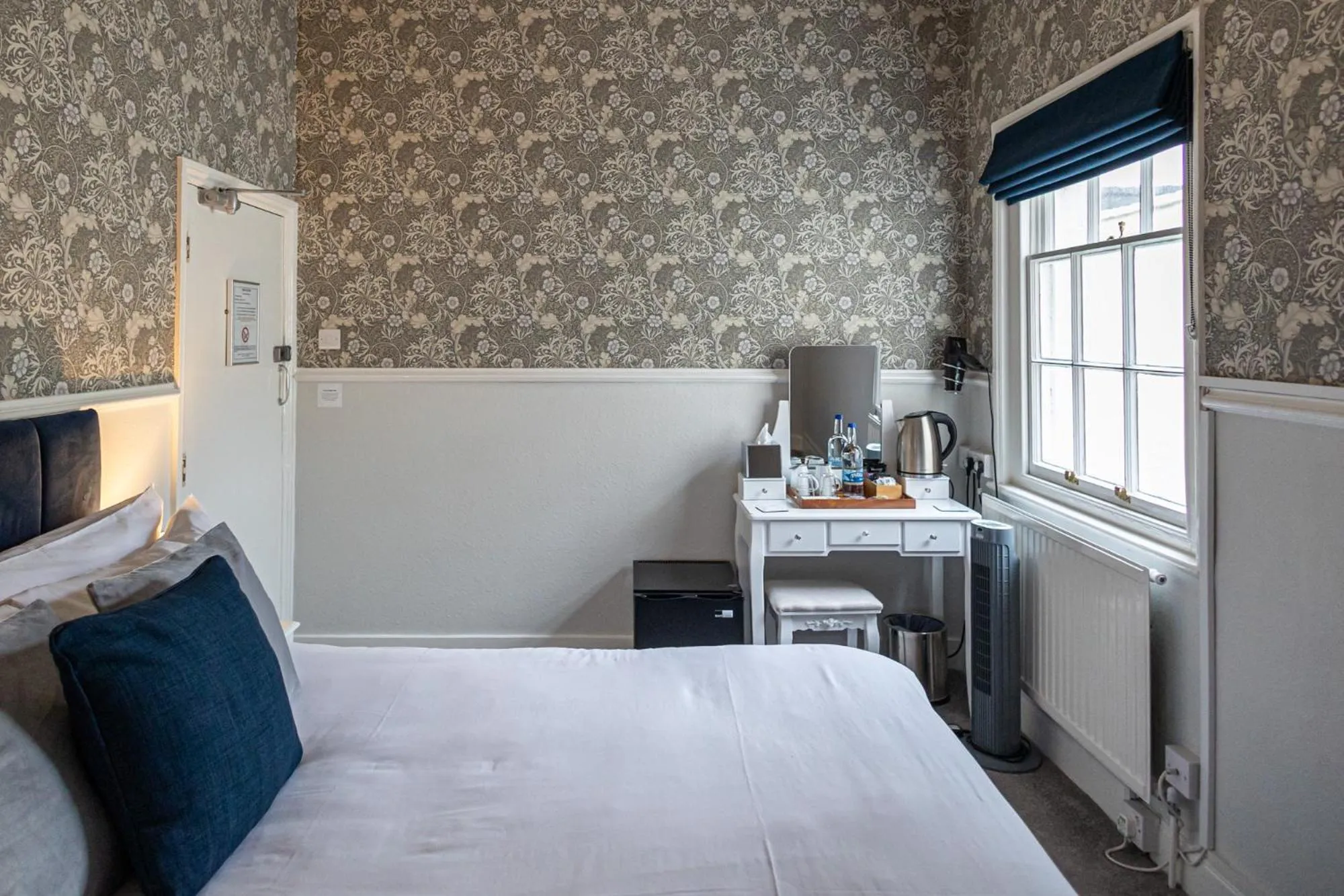 Bedroom, Bed in Gresham Guest House