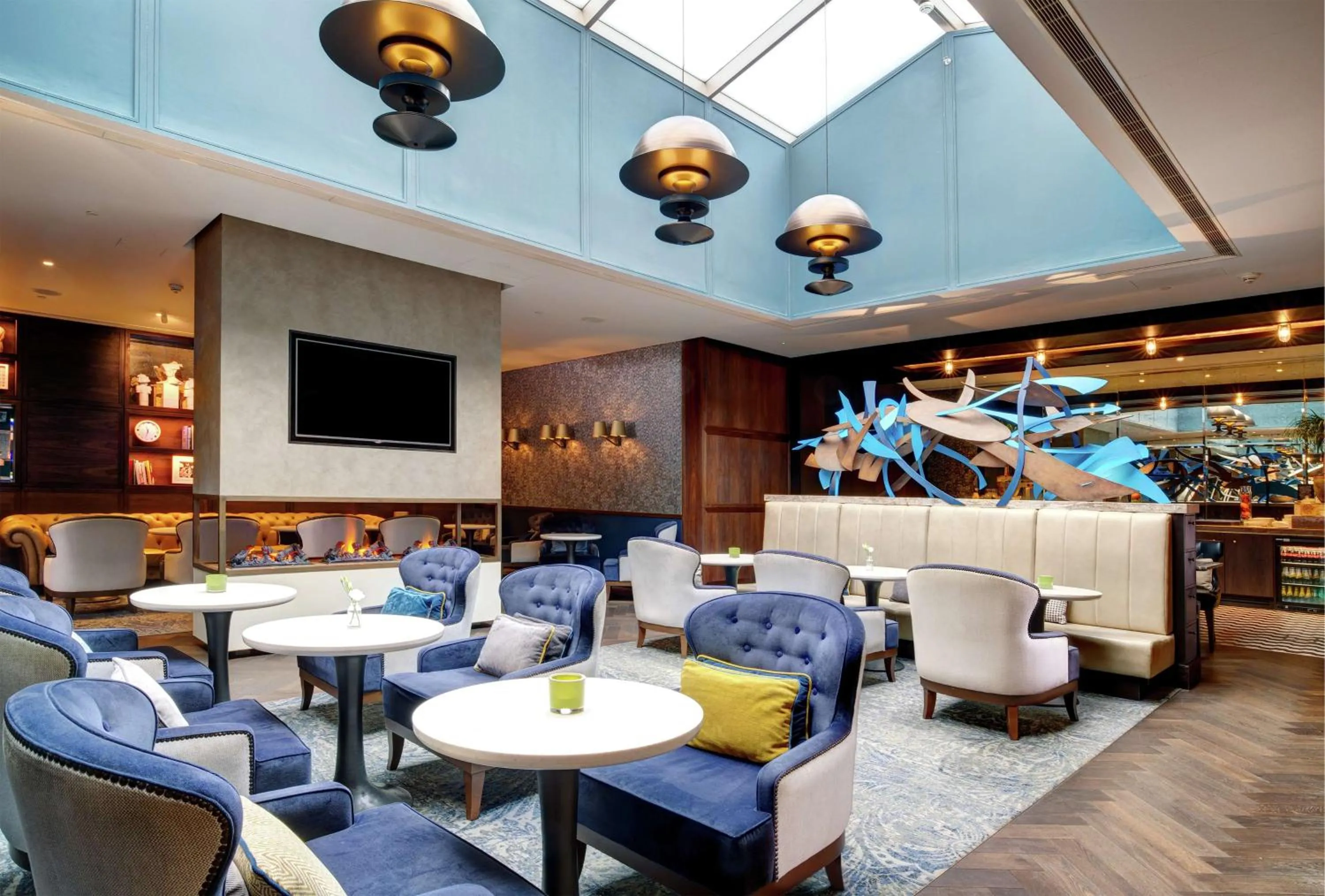 Property building in Hilton London Bankside