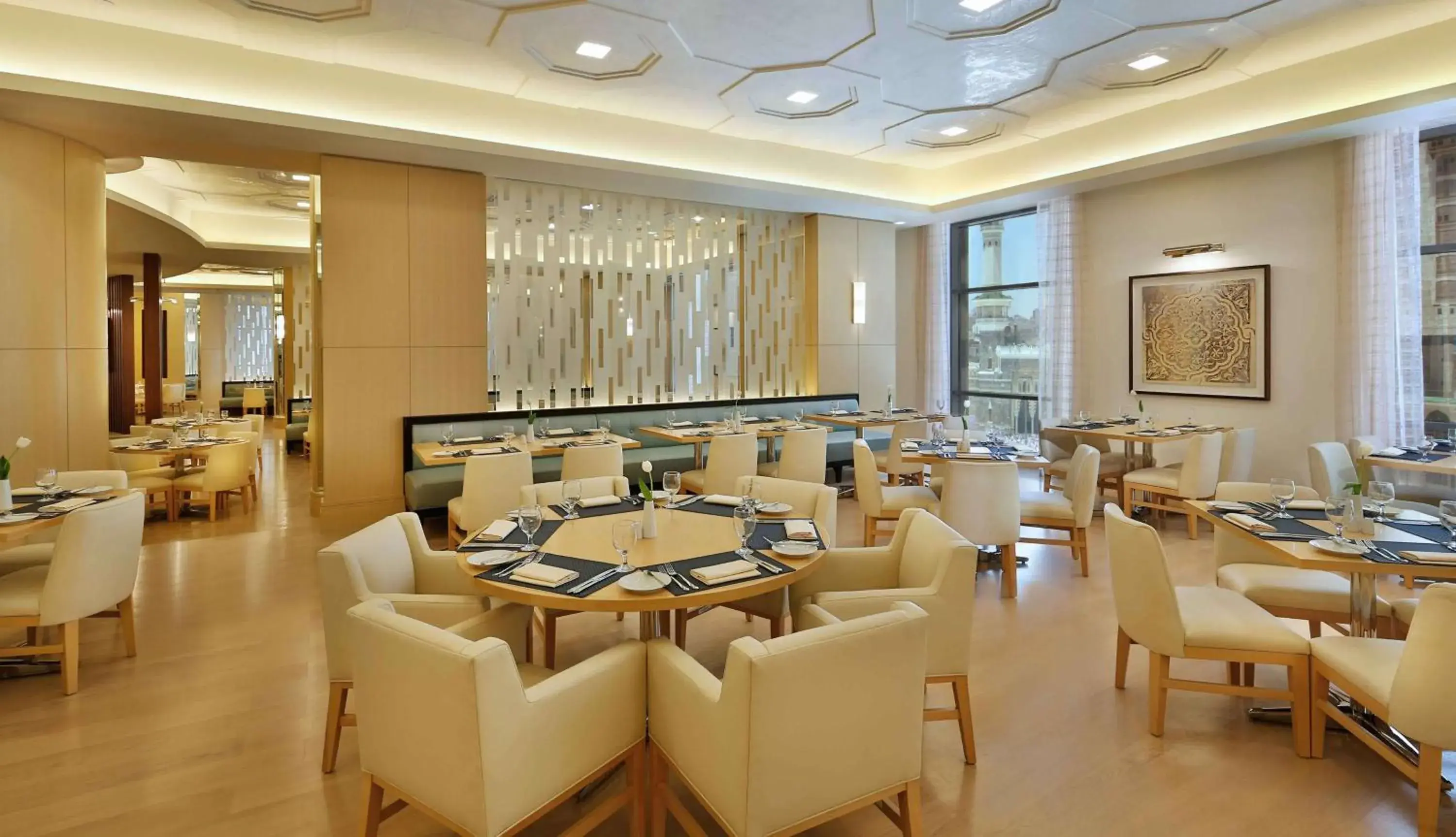 Restaurant/places to eat in Conrad Jabal Omar Makkah Restaurant/places to eat in Conrad Jabal Omar Makkah