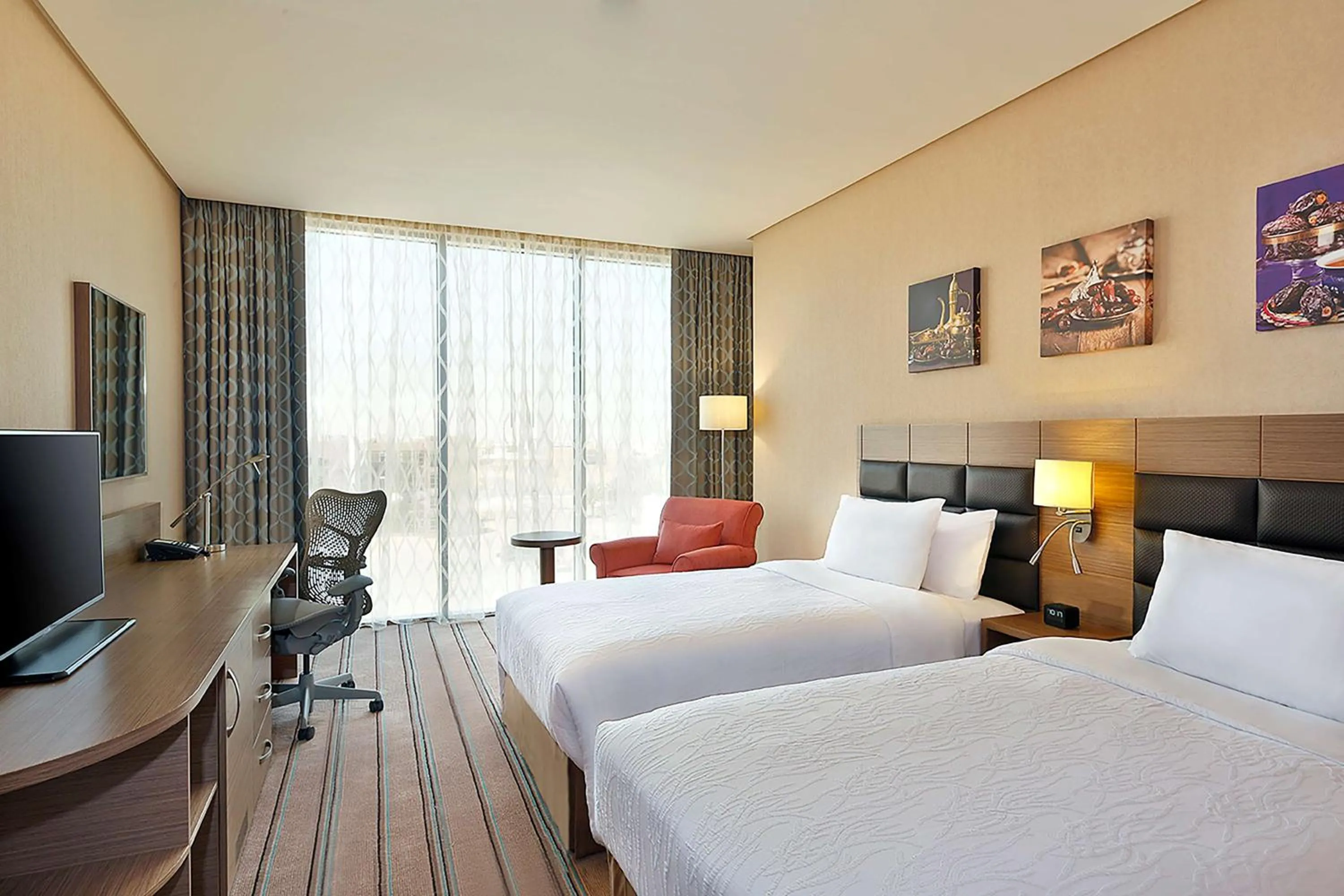 Bedroom, Bed in Hilton Garden Inn Tabuk