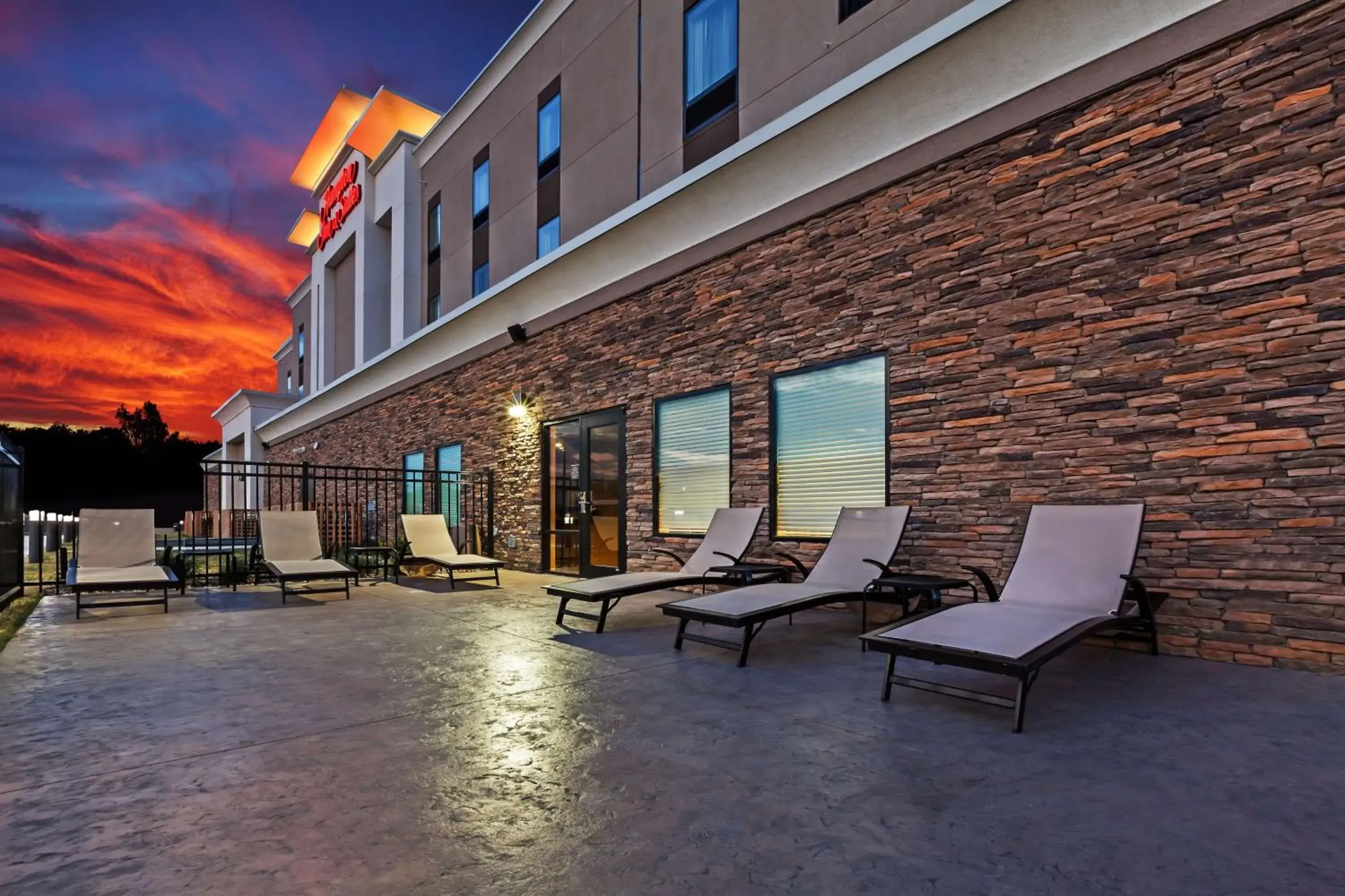 Property building in Hampton Inn & Suites Claremore Property building in Hampton Inn & Suites Claremore