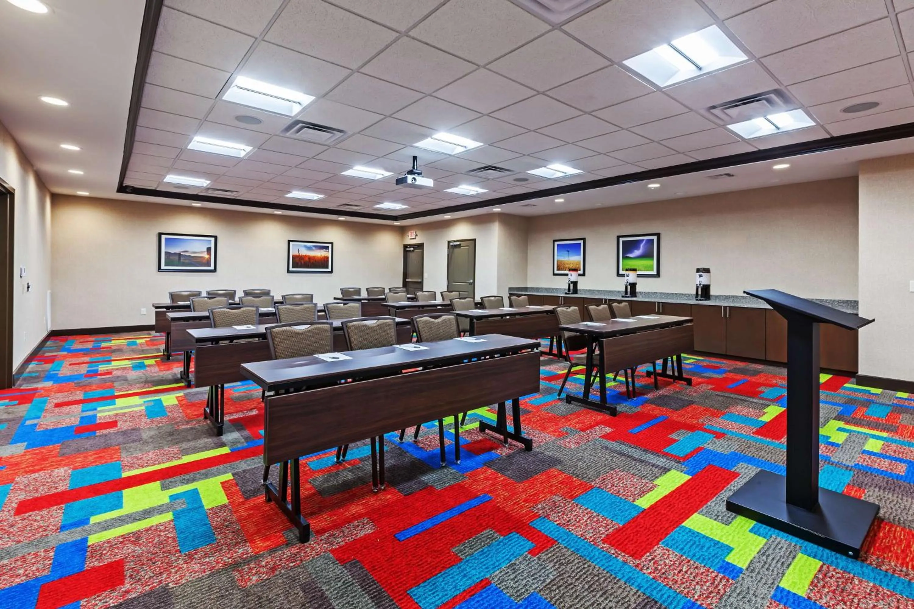 Meeting/conference room in Hampton Inn & Suites Claremore