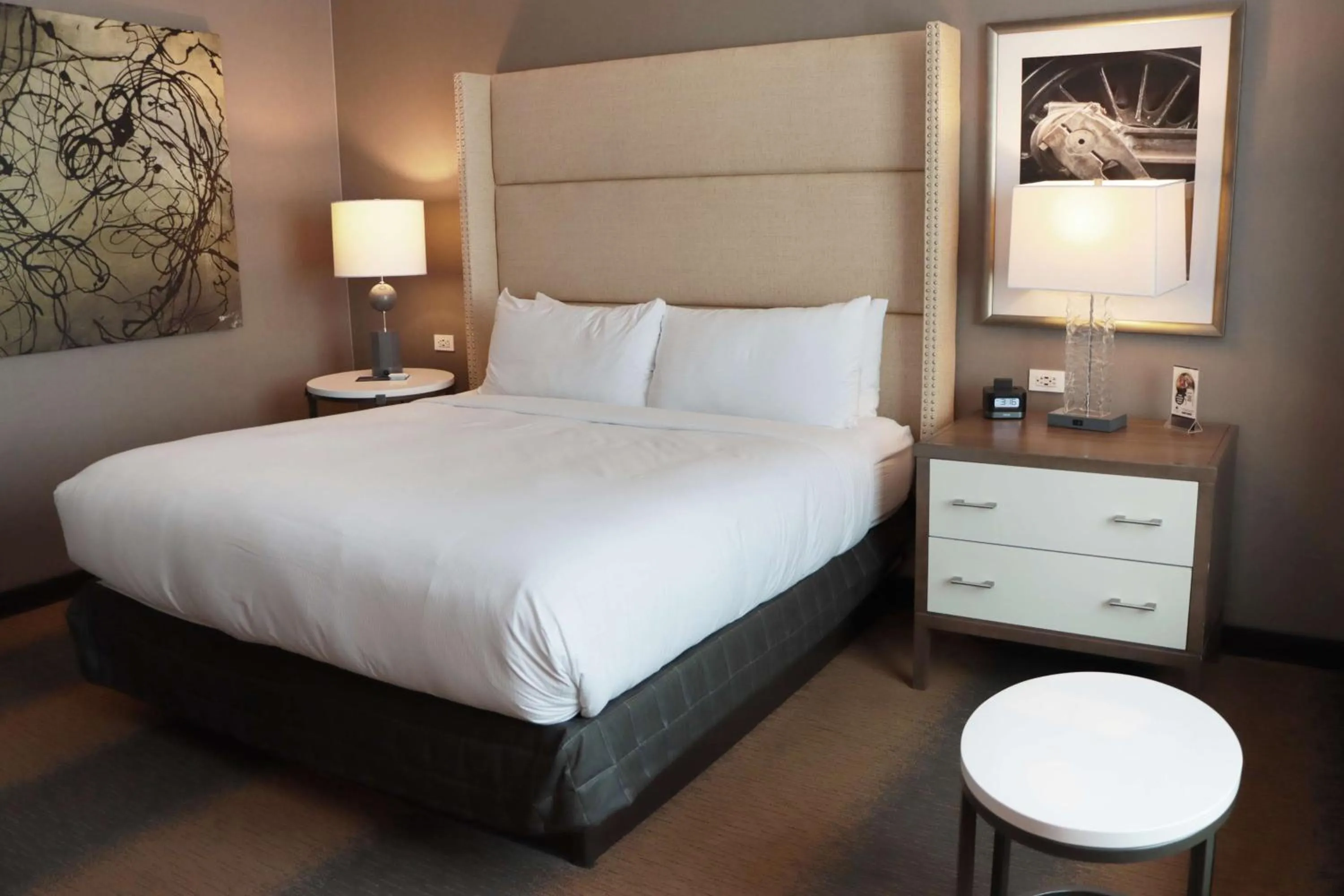 Bed in DoubleTree by Hilton Hotel Reading