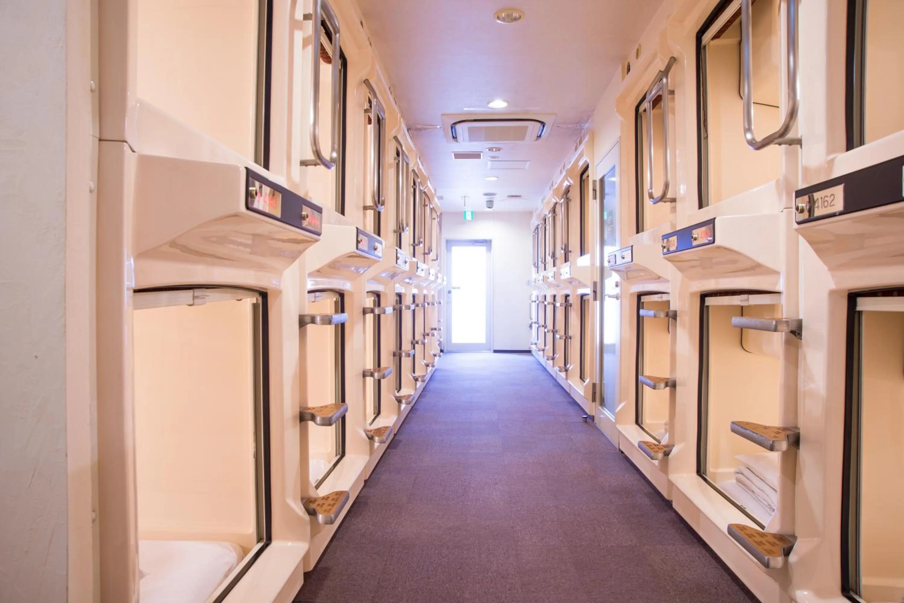 Photo of the whole room in Rex Inn Kawasaki