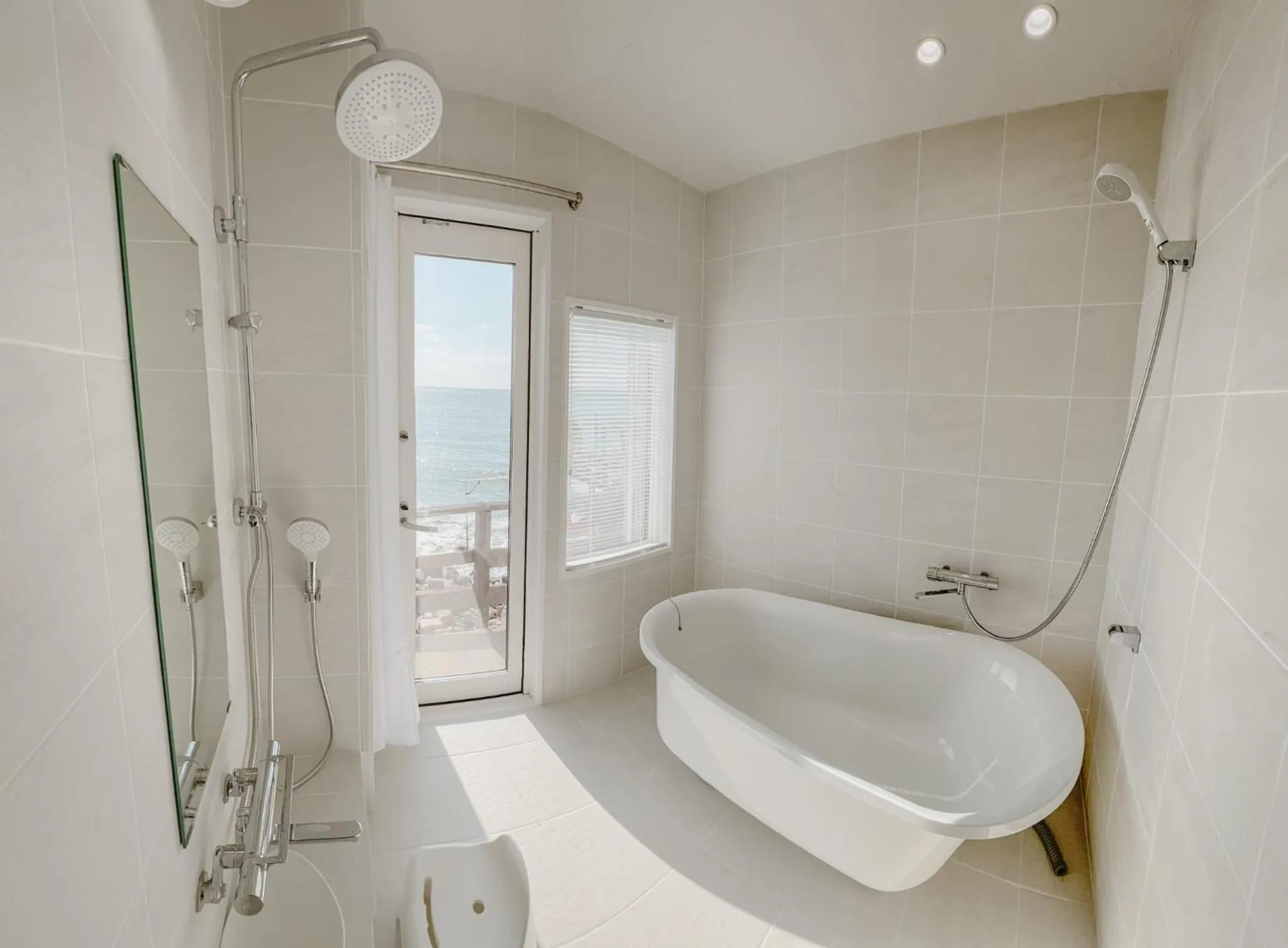 Bathroom in BeachHouse Geragera