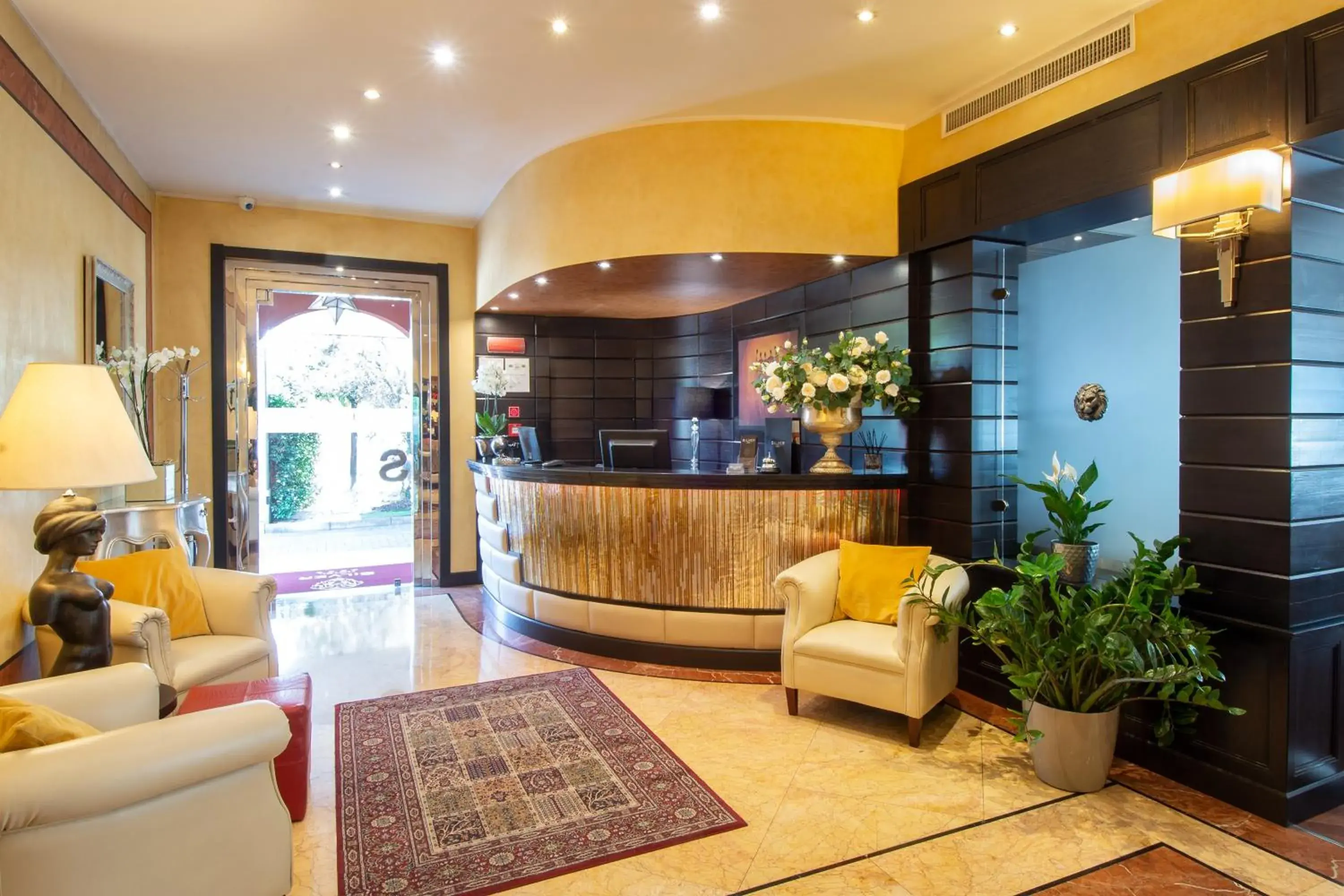 Lobby or reception in Hotel Silver Milano Lobby or reception in Hotel Silver Milano
