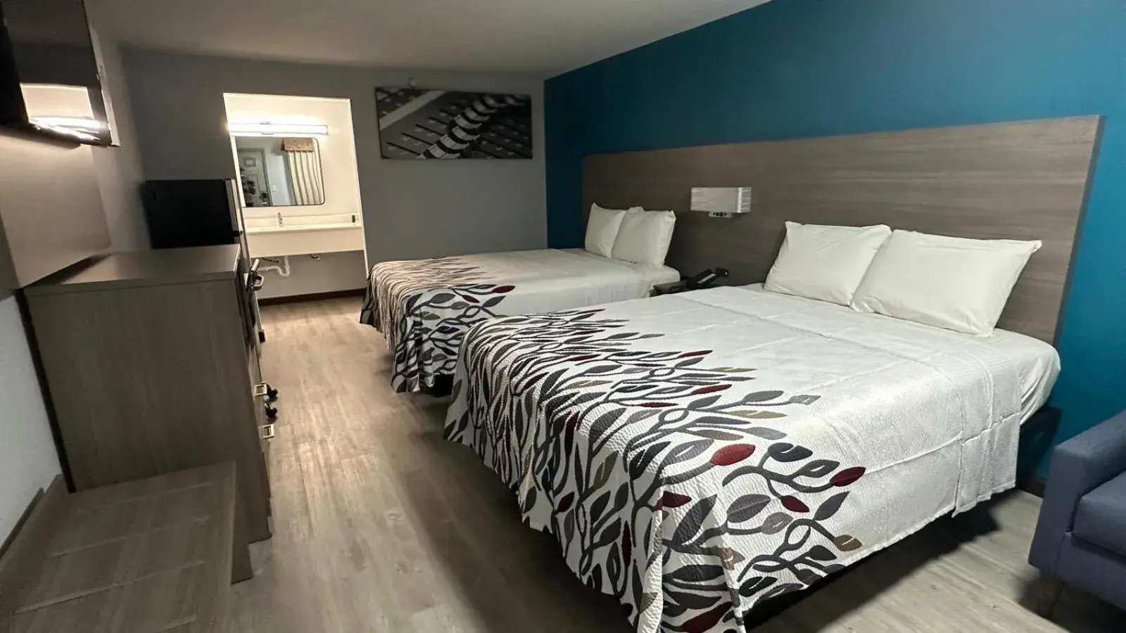Double Room in Camden Country Inn Double Room in Camden Country Inn