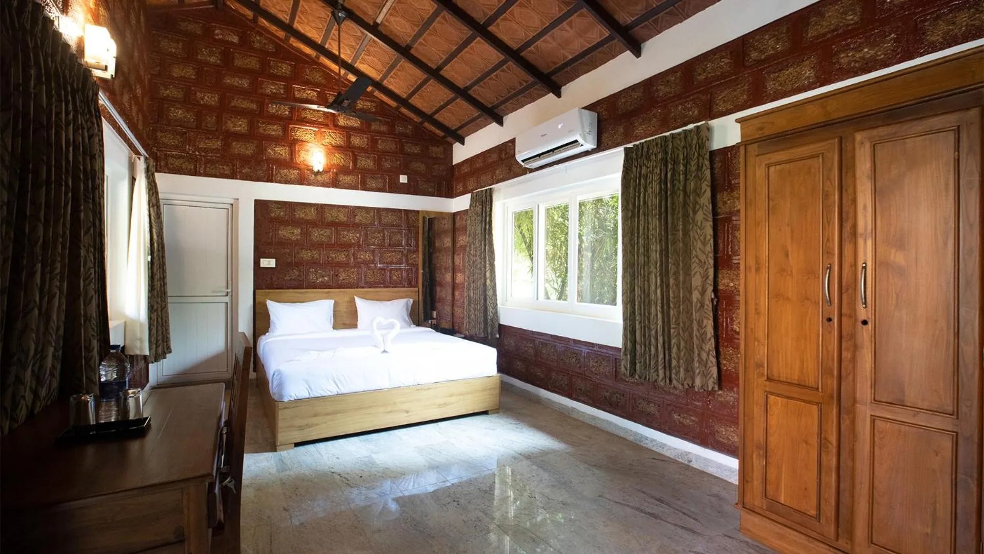 Bed in AARA Jungle Resort